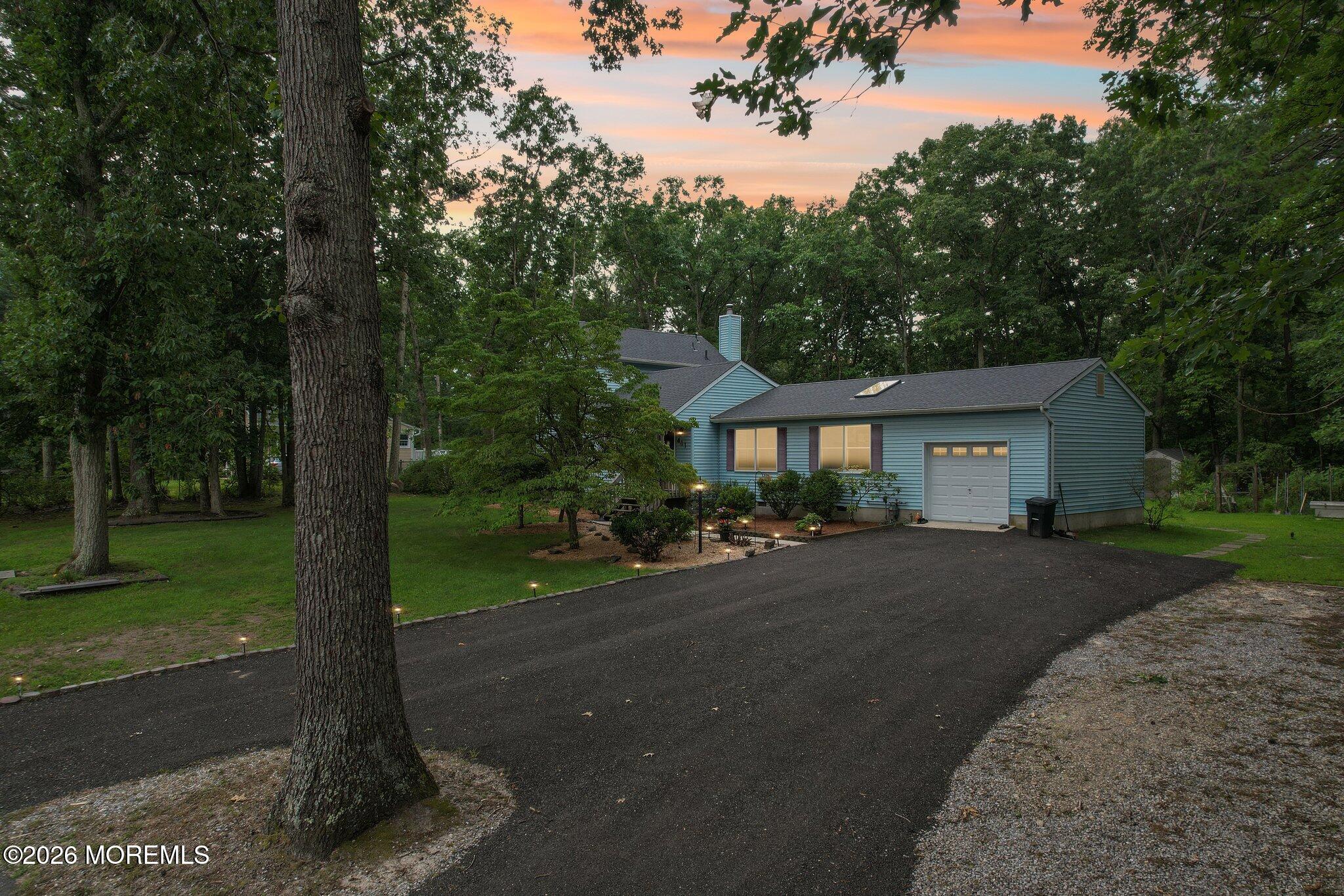 441 E Bird Village Road — photo