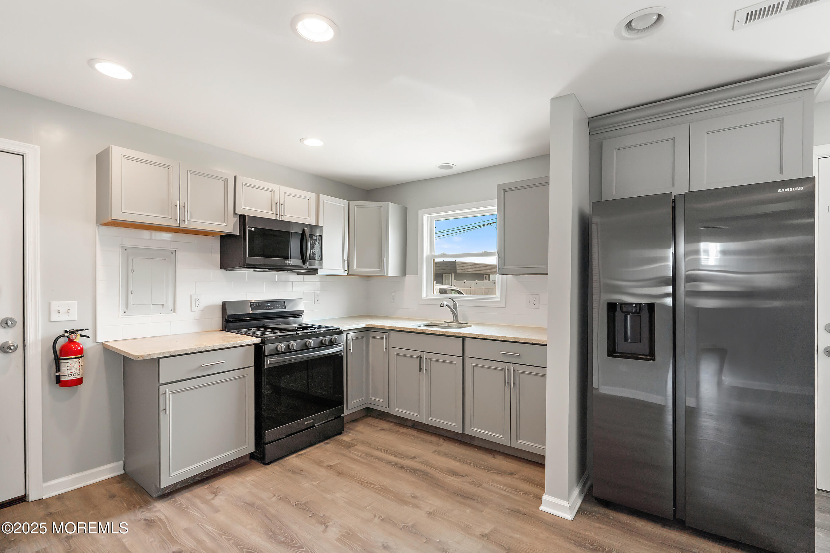 40 Bay Shore Drive Unit a — photo