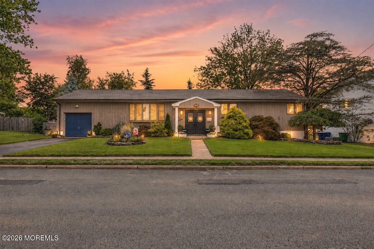 802 Stamford Drive — photo
