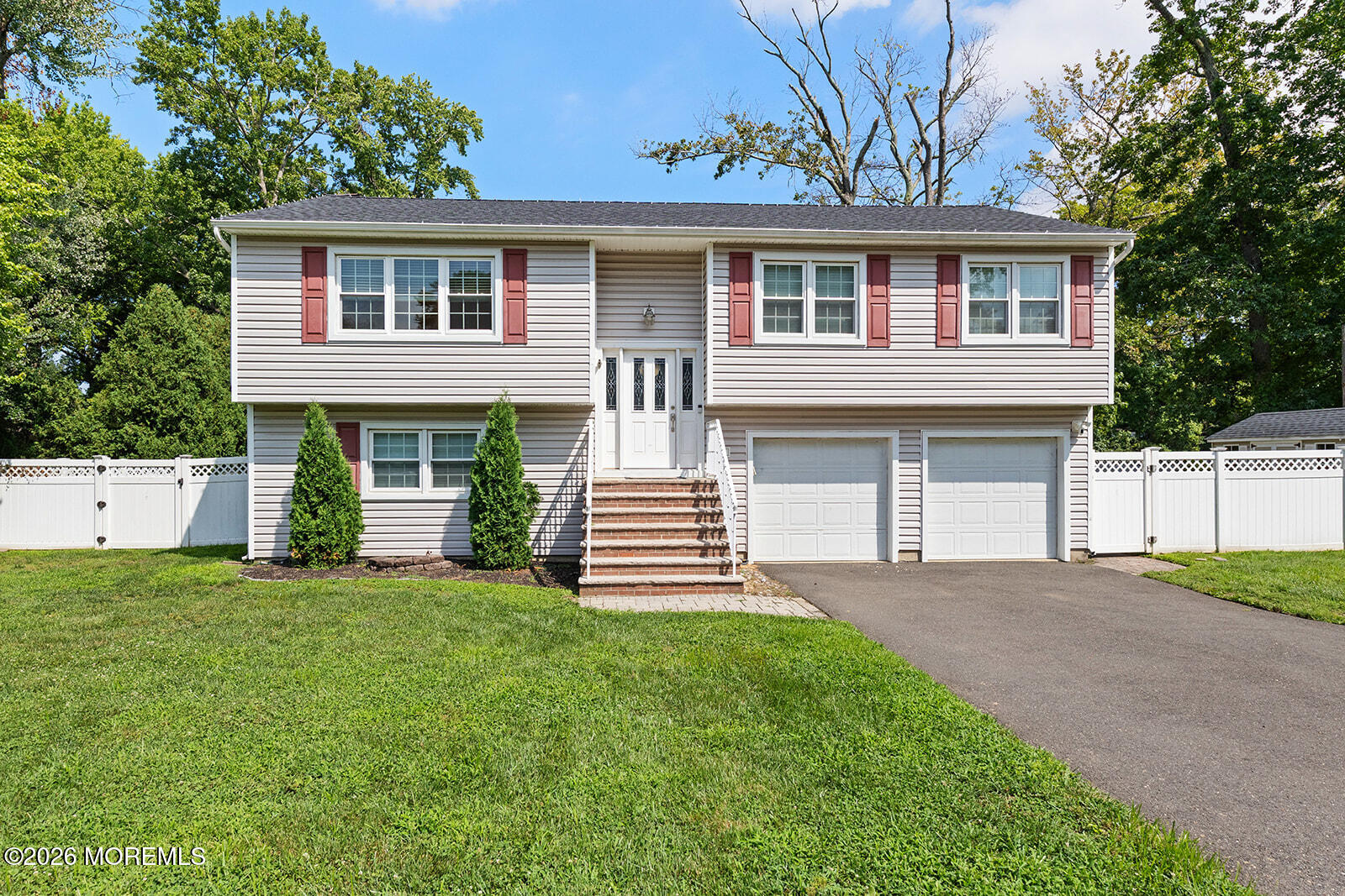 5 Sanders Drive — photo