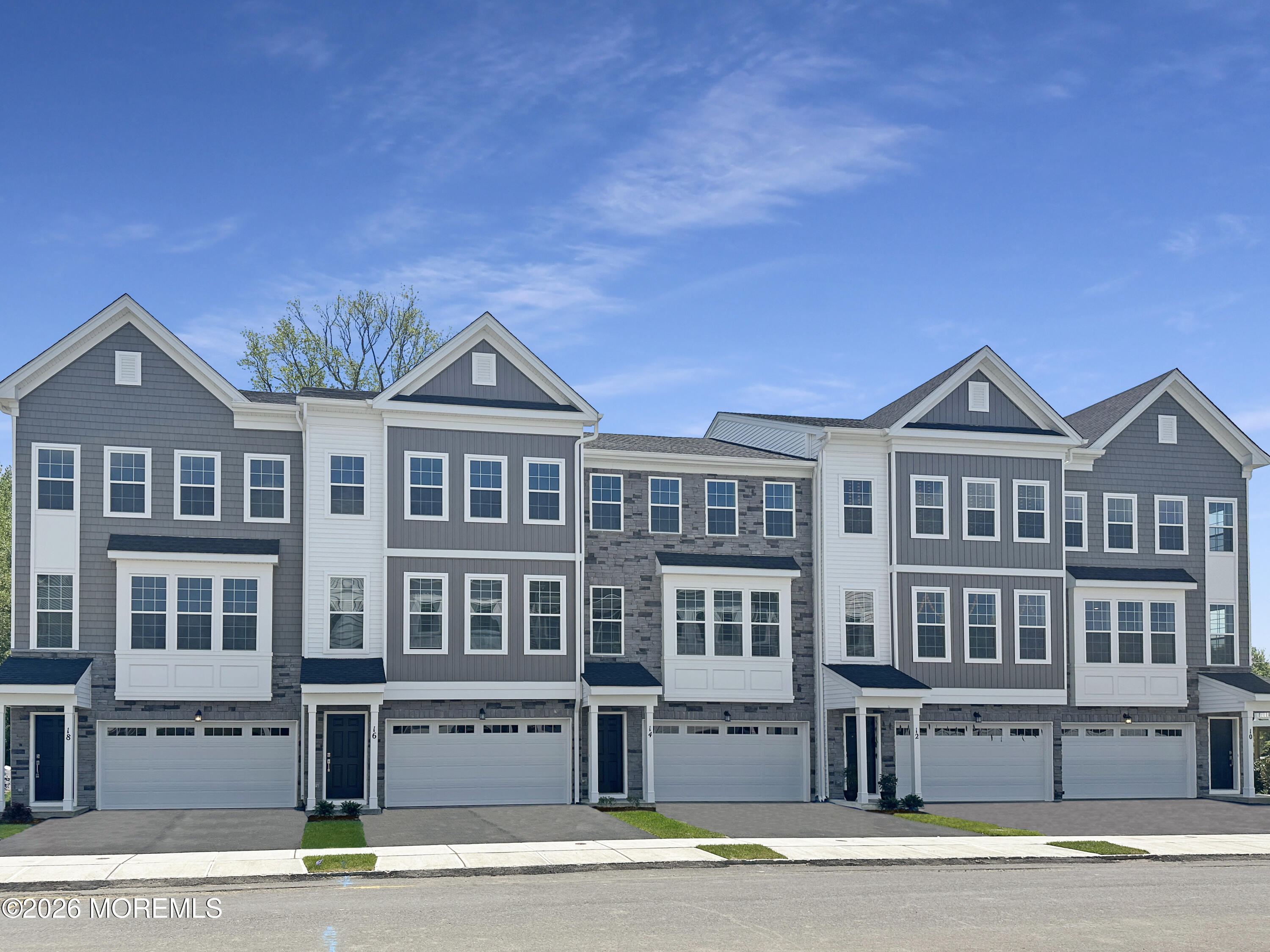 94 Crimson Drive — photo
