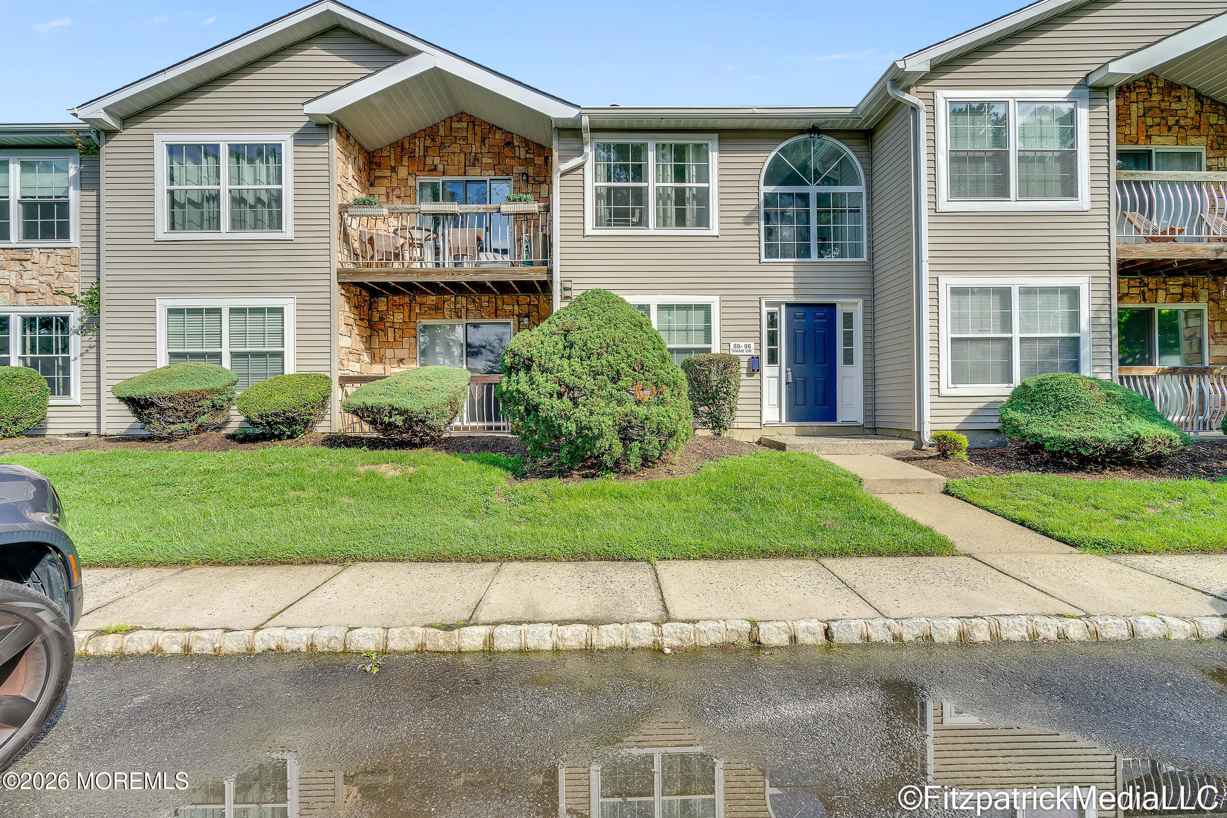 93 Diane Drive — photo