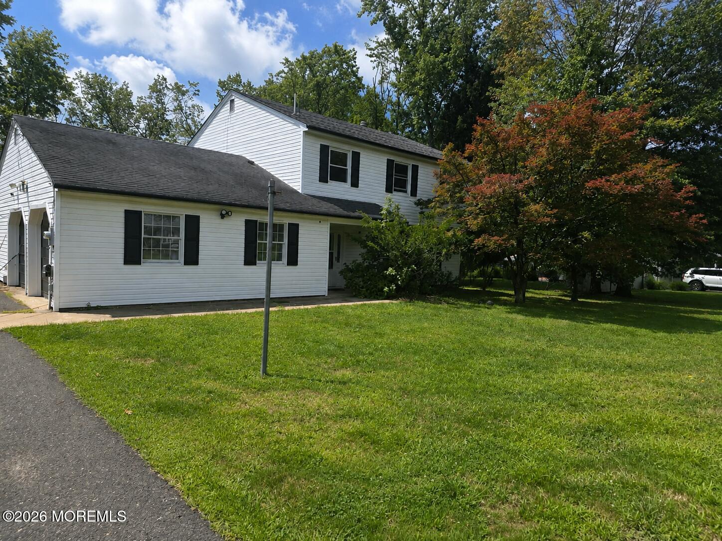 5 Sandburg Drive — photo