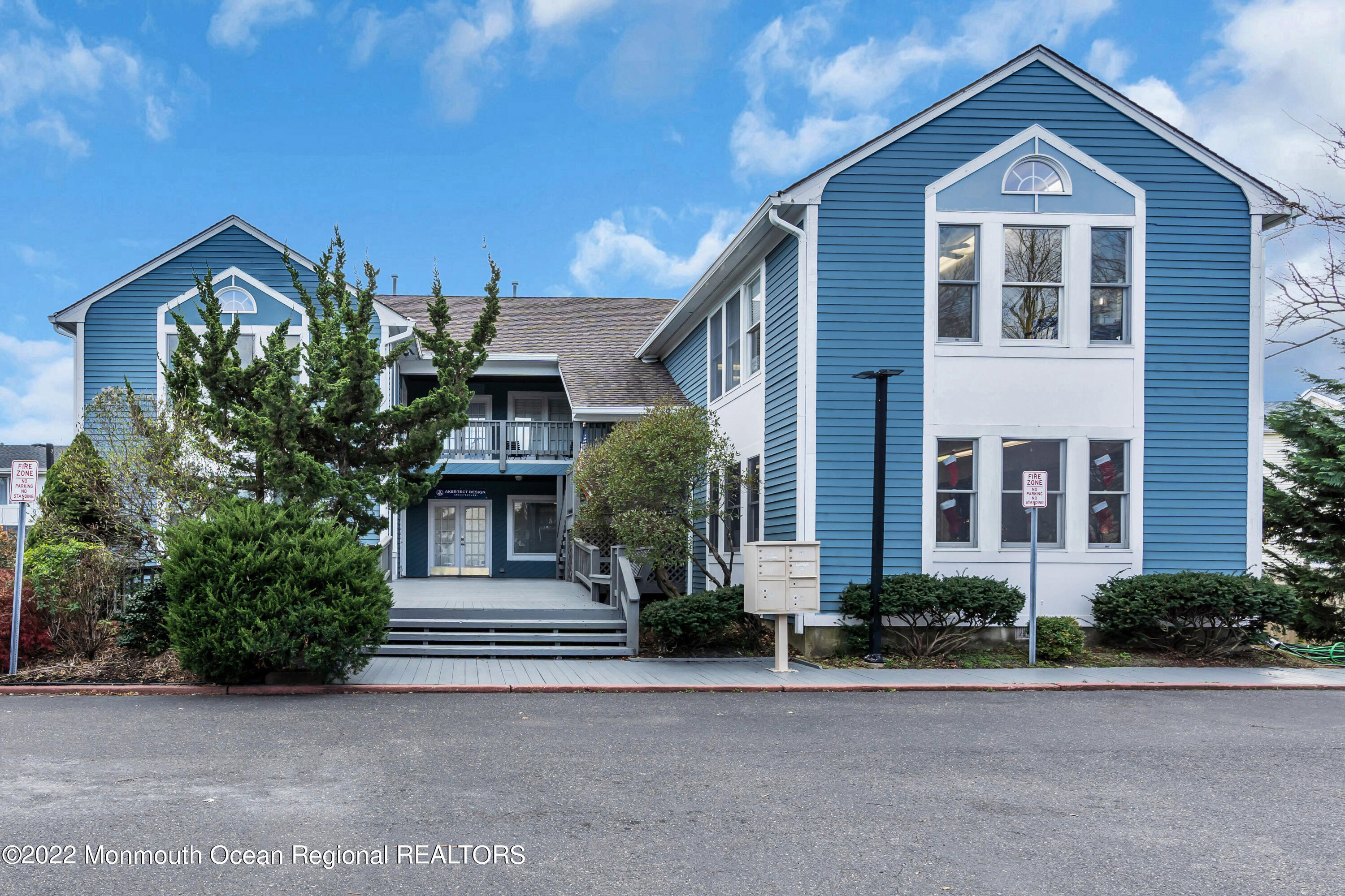 1705 Bay Avenue — photo