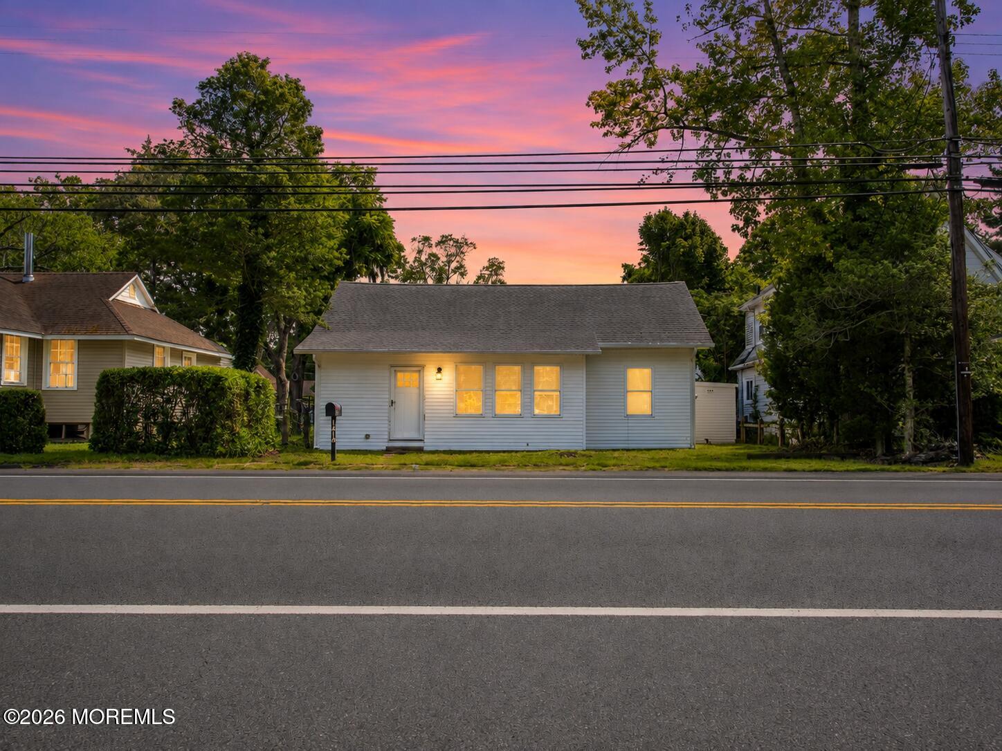 1419 Route 50 — photo