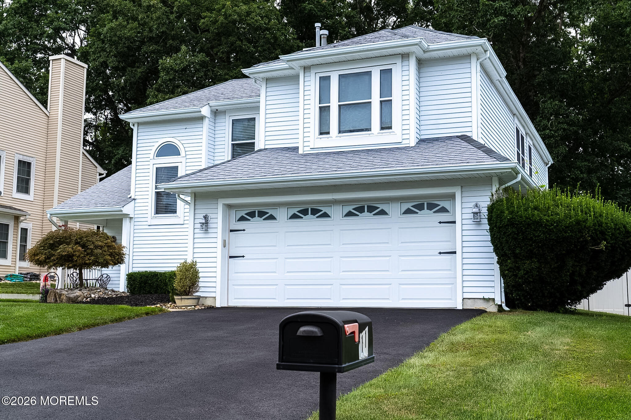 11 Walnut Drive — photo