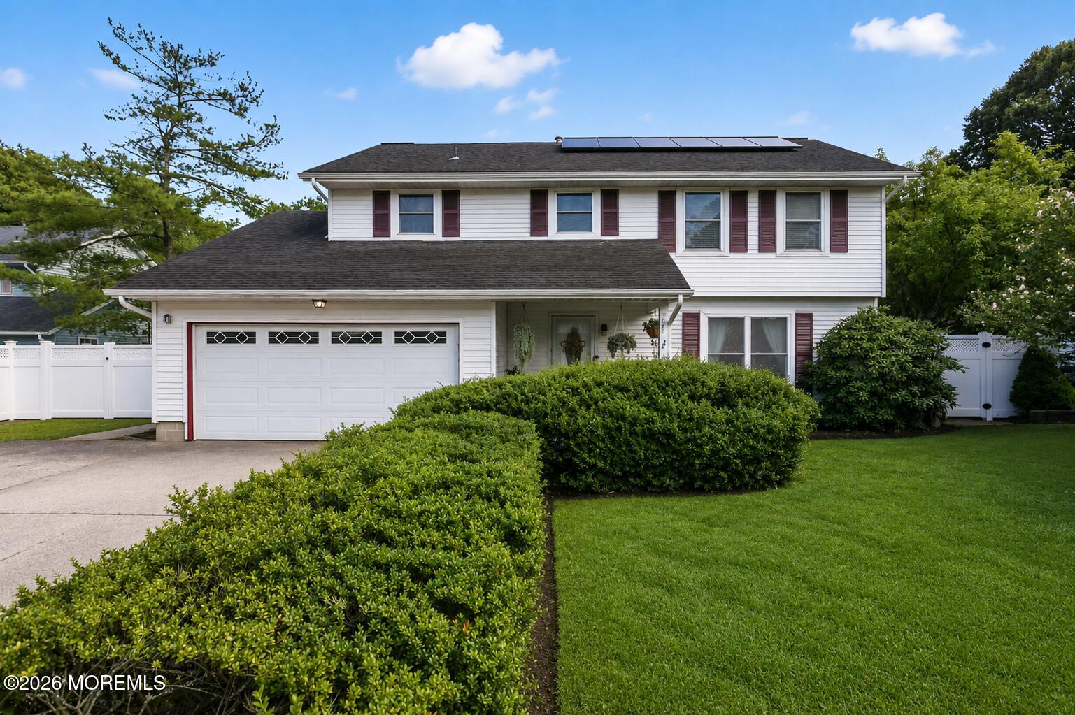 208 Cedarbrook Court — photo