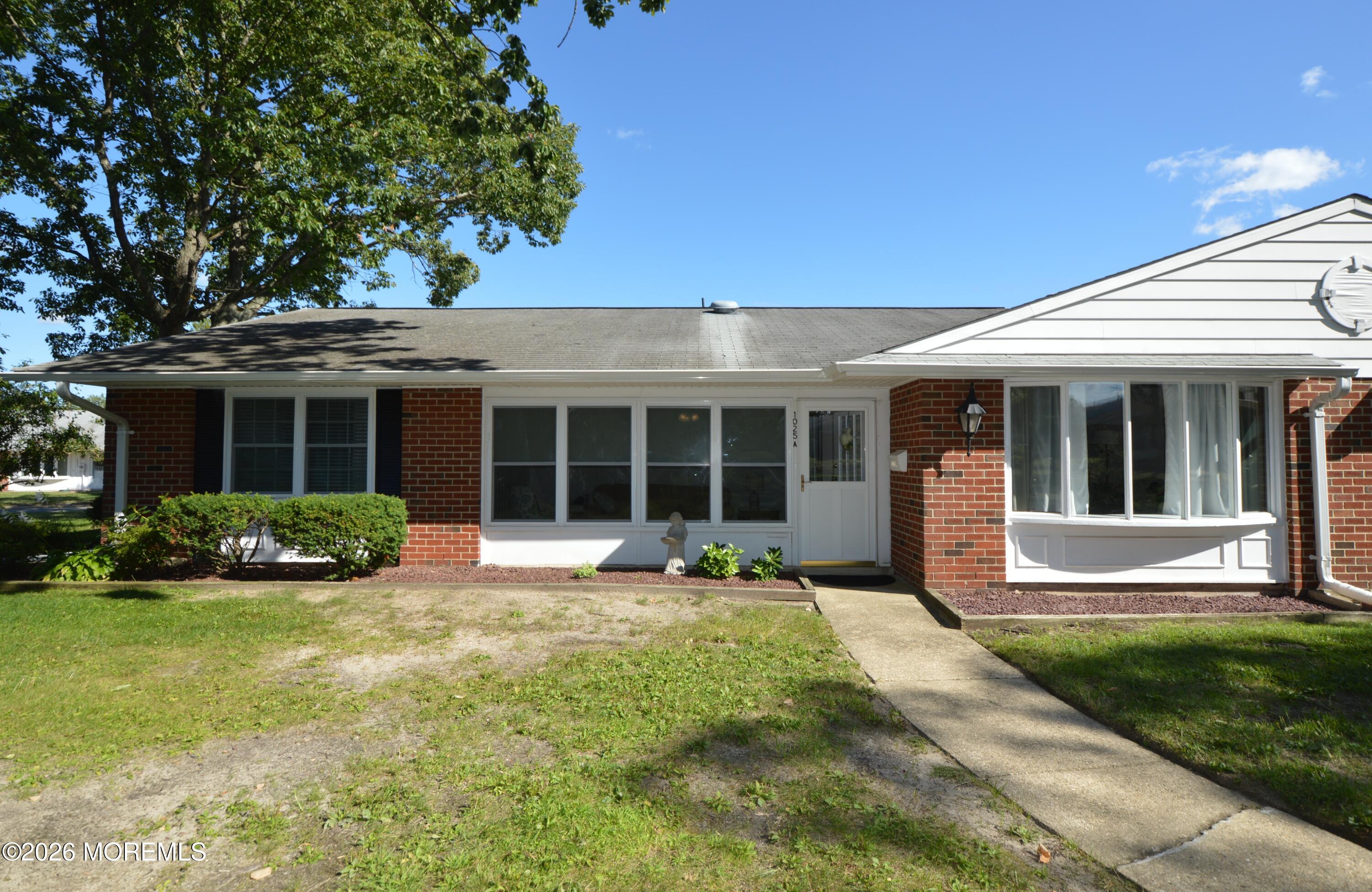 1025A Shetland Drive — photo