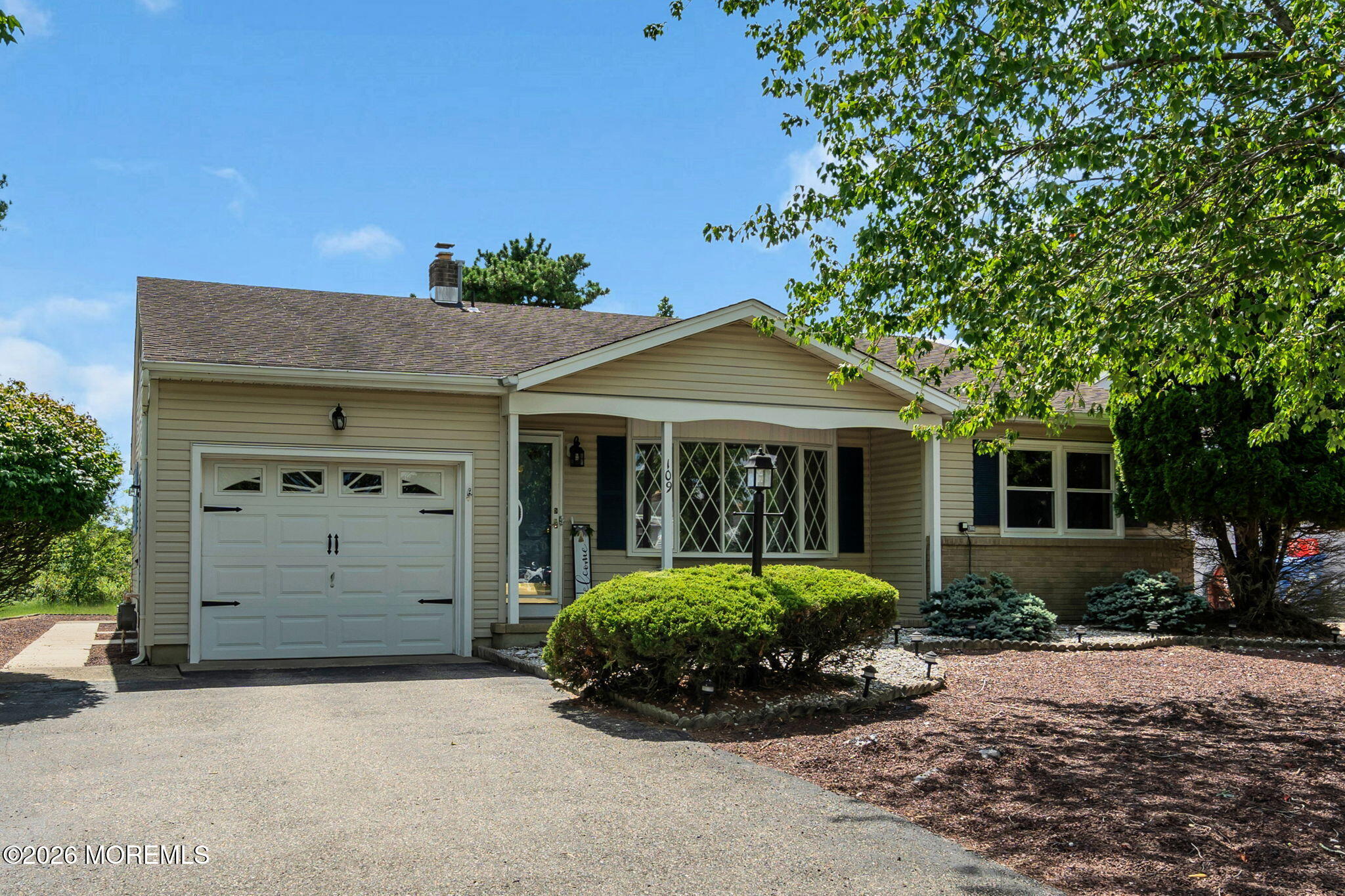109 Westport Drive — photo