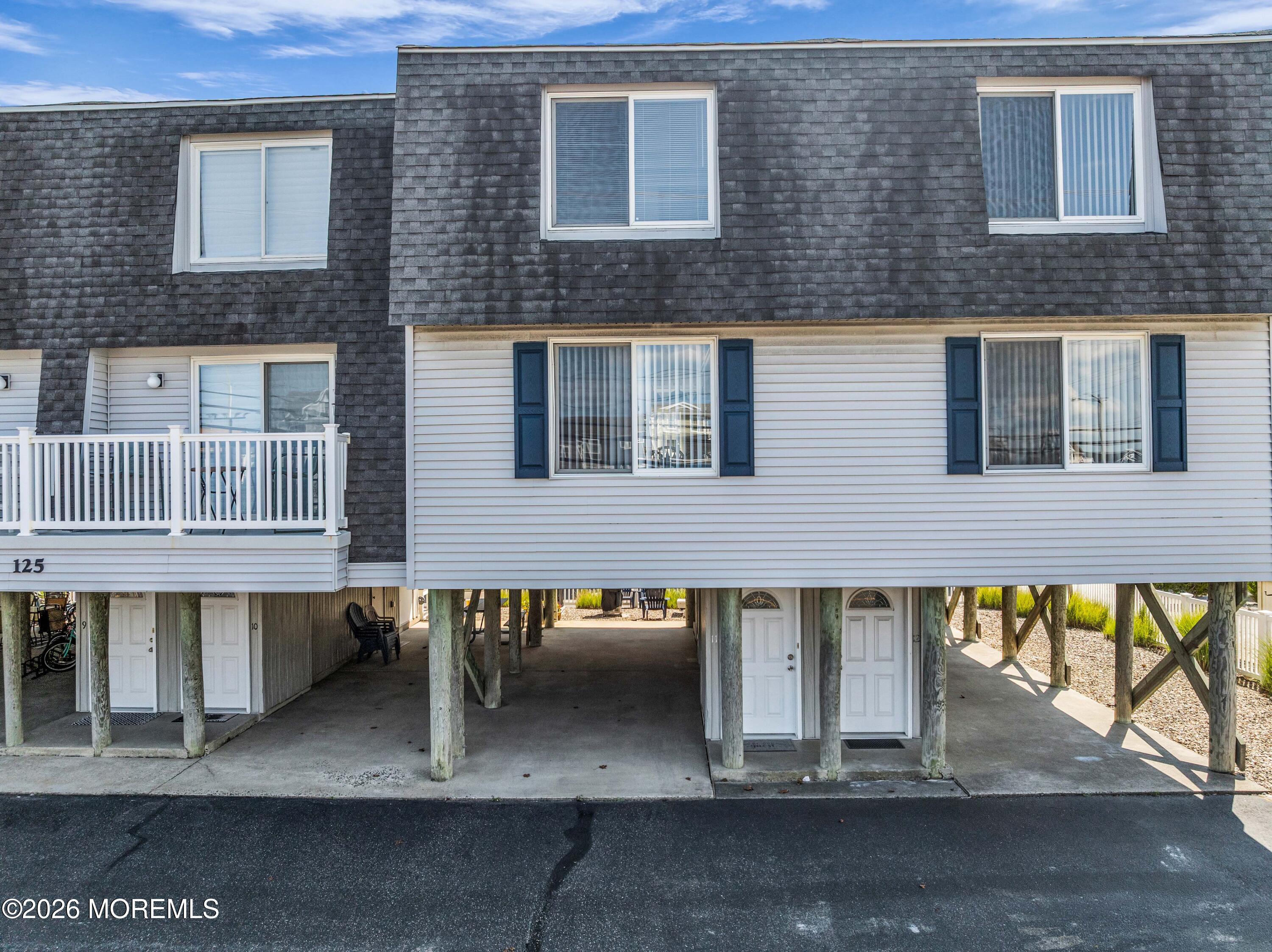 125 Strickland Boulevard 11 — photo