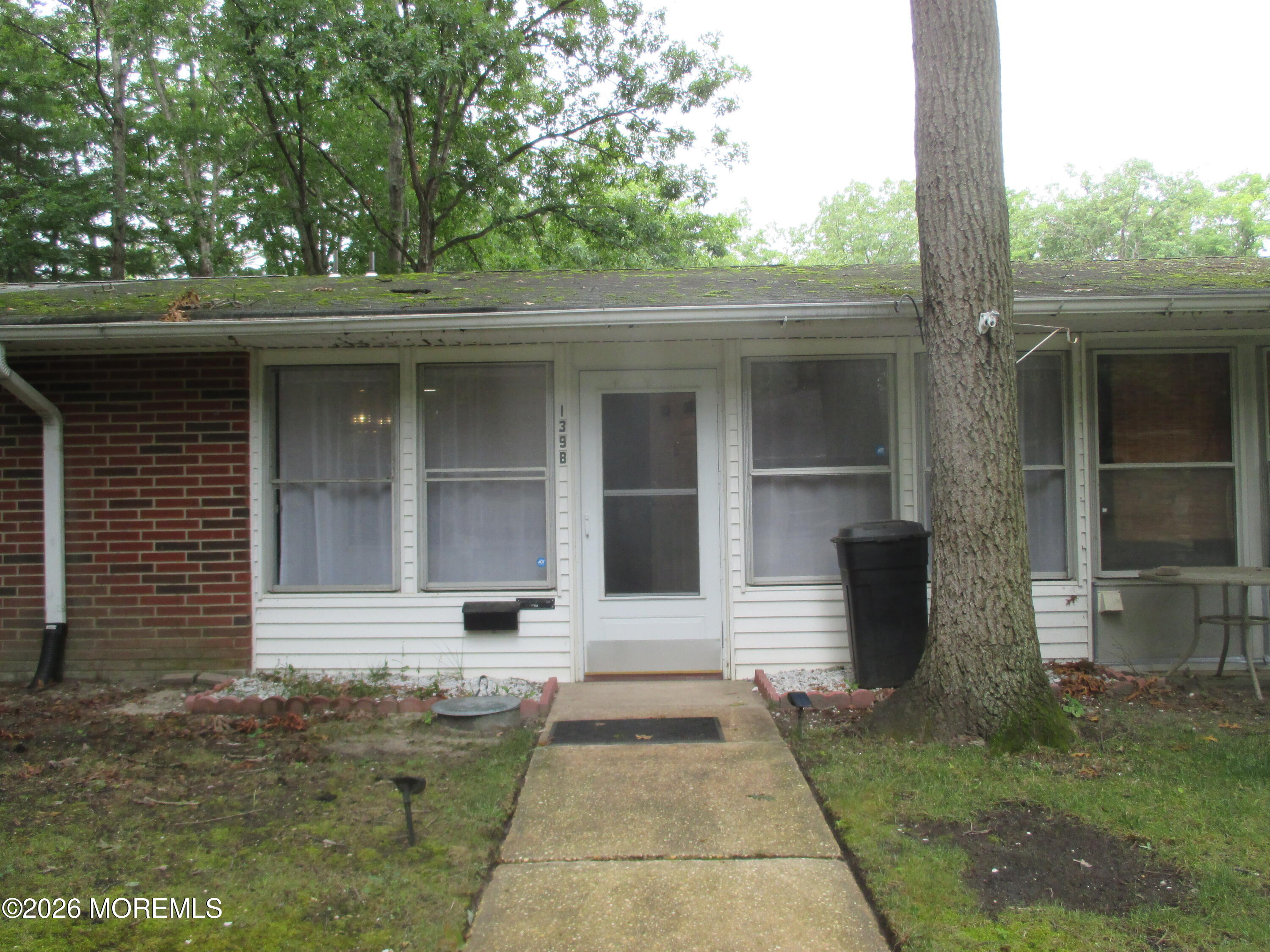 139 Farrington Court B — photo