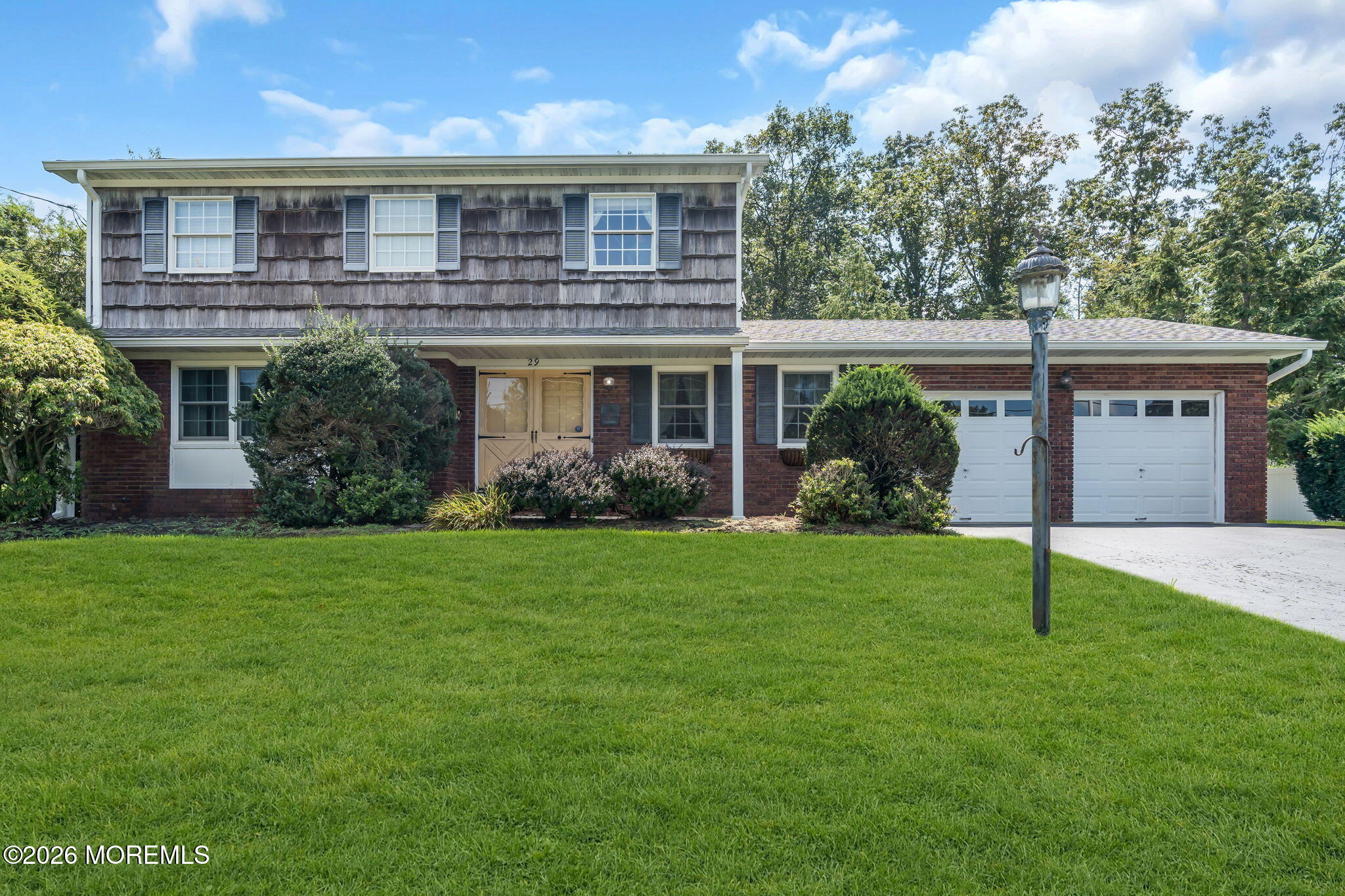 29 Meadowbrook Drive — photo