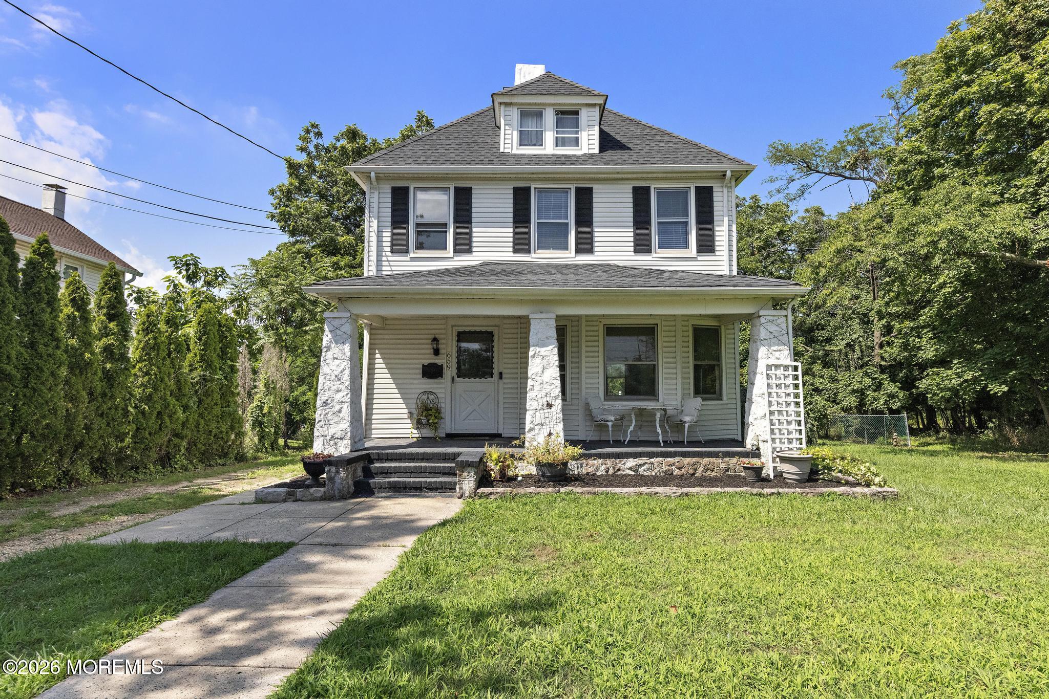 659 Mcclellan Street — photo