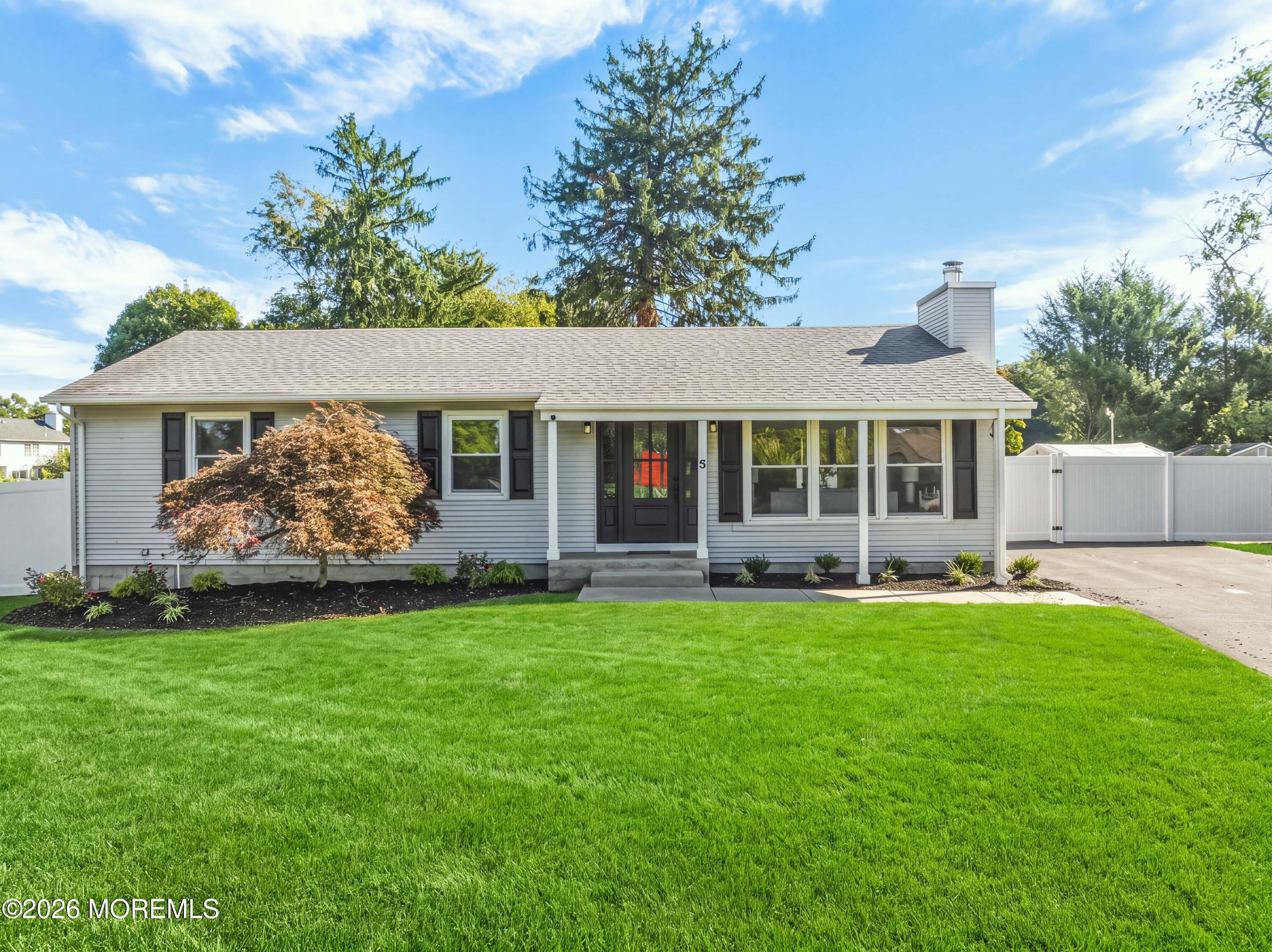 5 Wilbur Drive — photo
