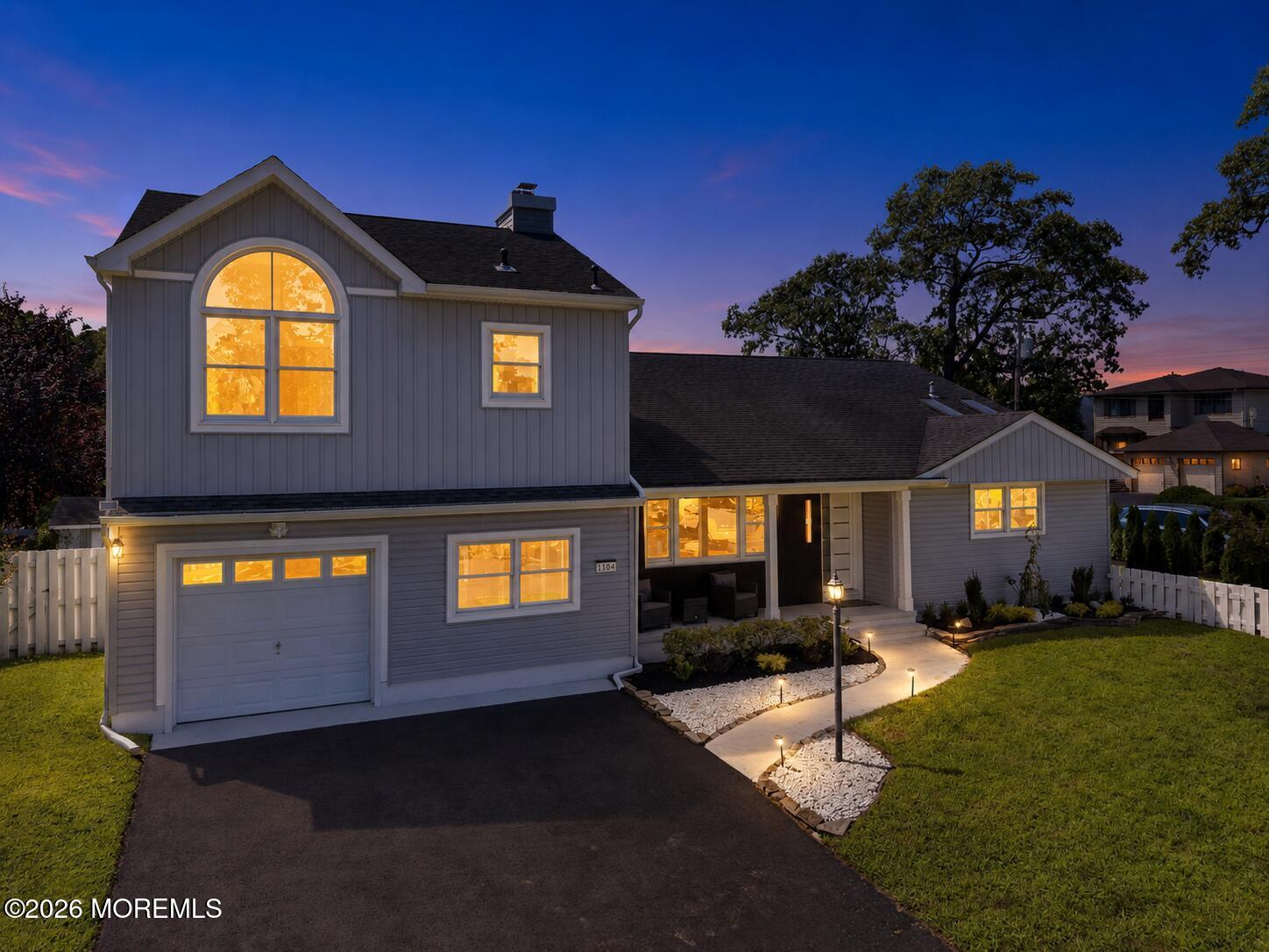1104 Bradford Drive — photo