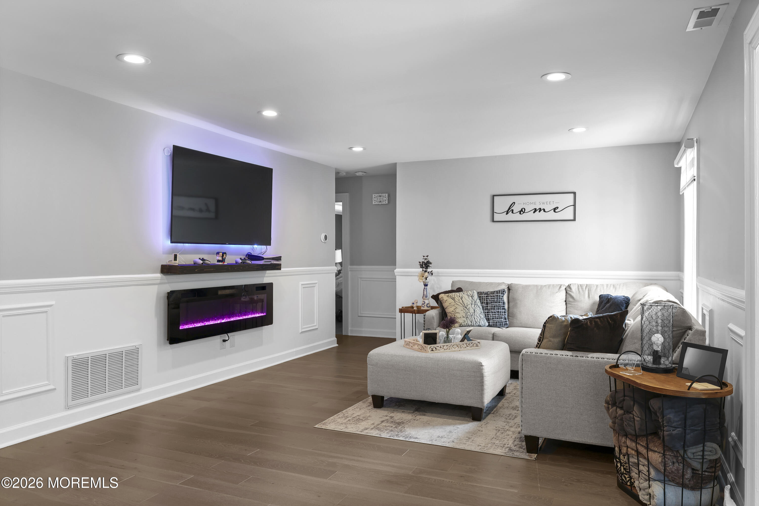 701 Zlotkin Circle 8 — photo