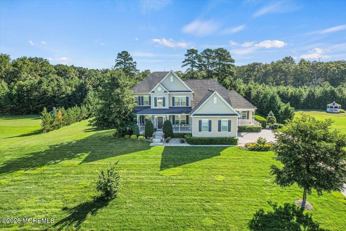 11 Wintergreen Court — photo