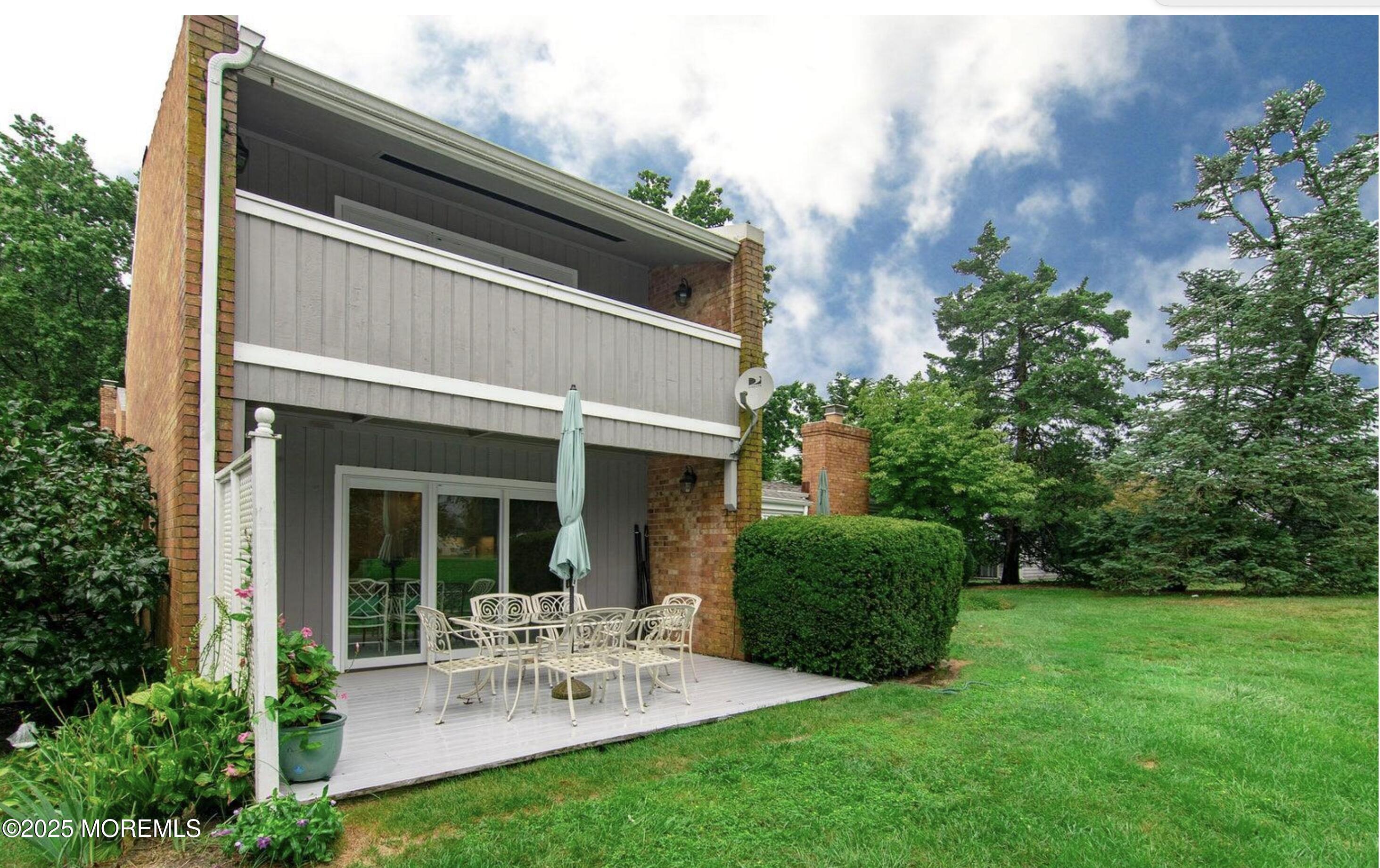 68 Linden Court — photo