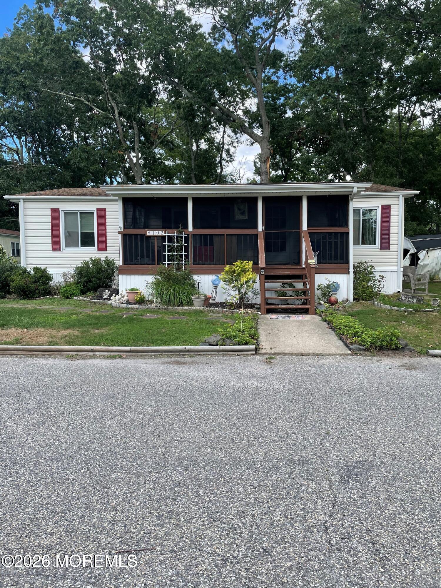 102 Cedar Lane — photo