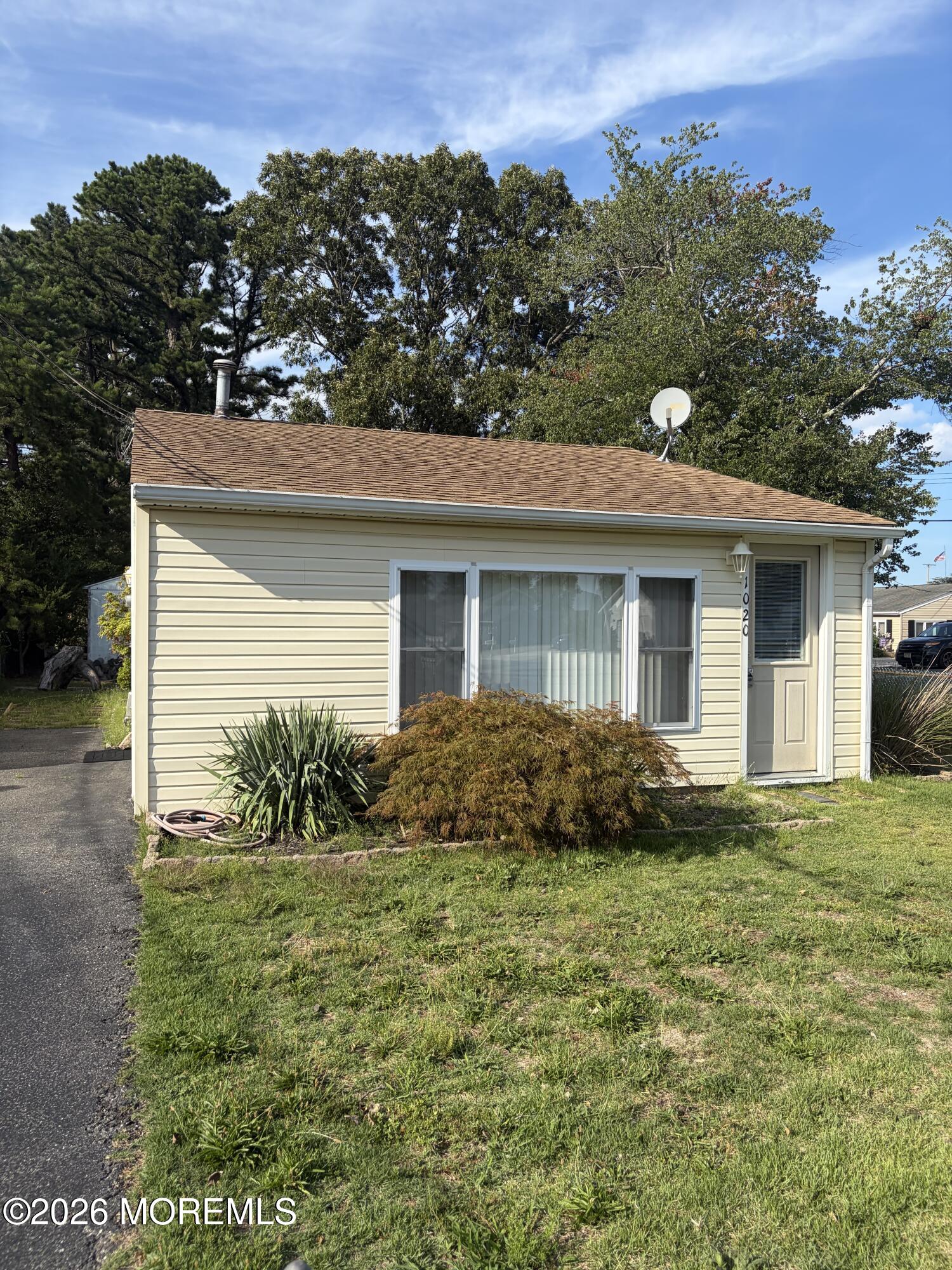 1020 Inland Road — photo