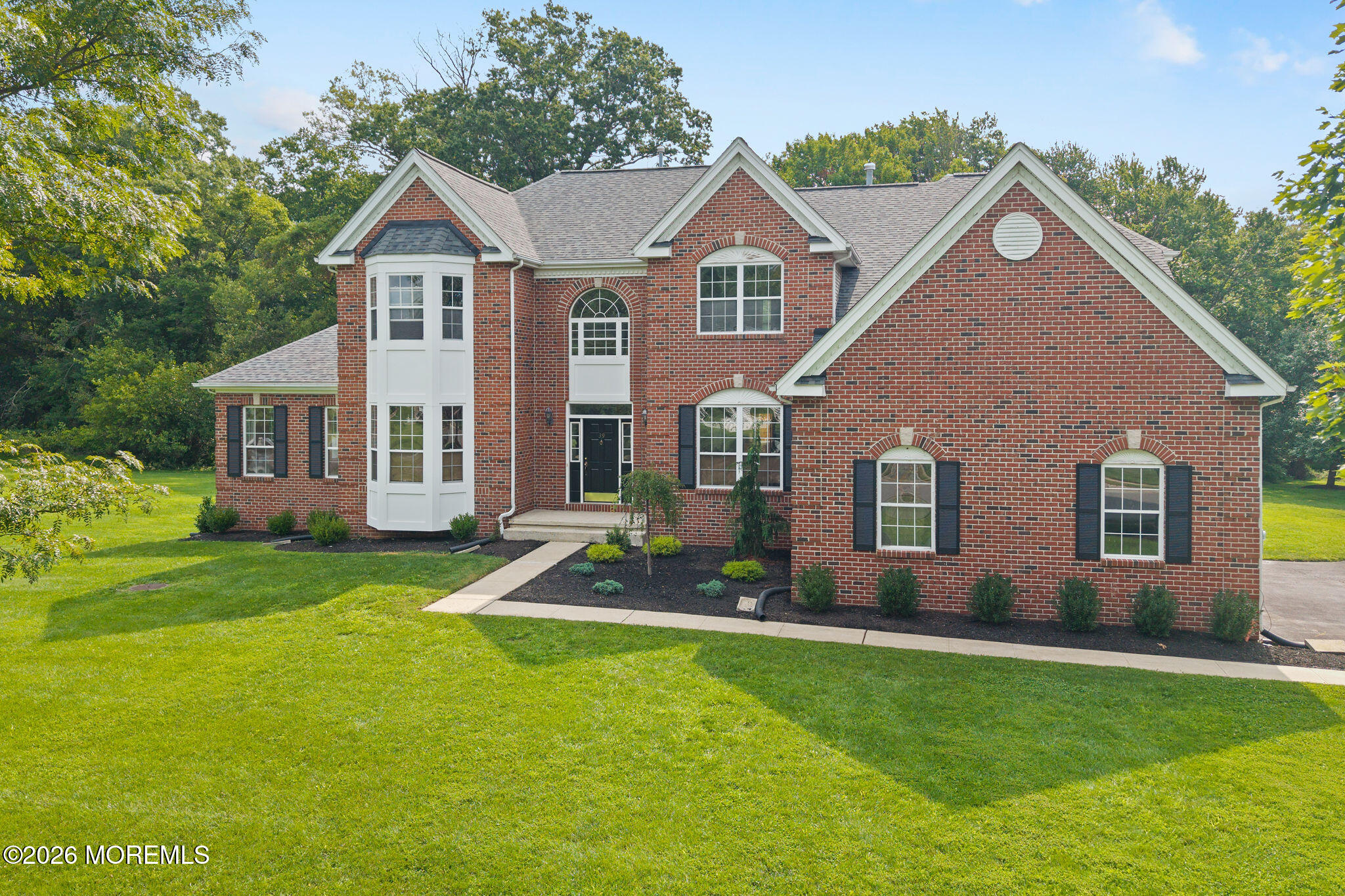 39 Cliffwood Drive — photo