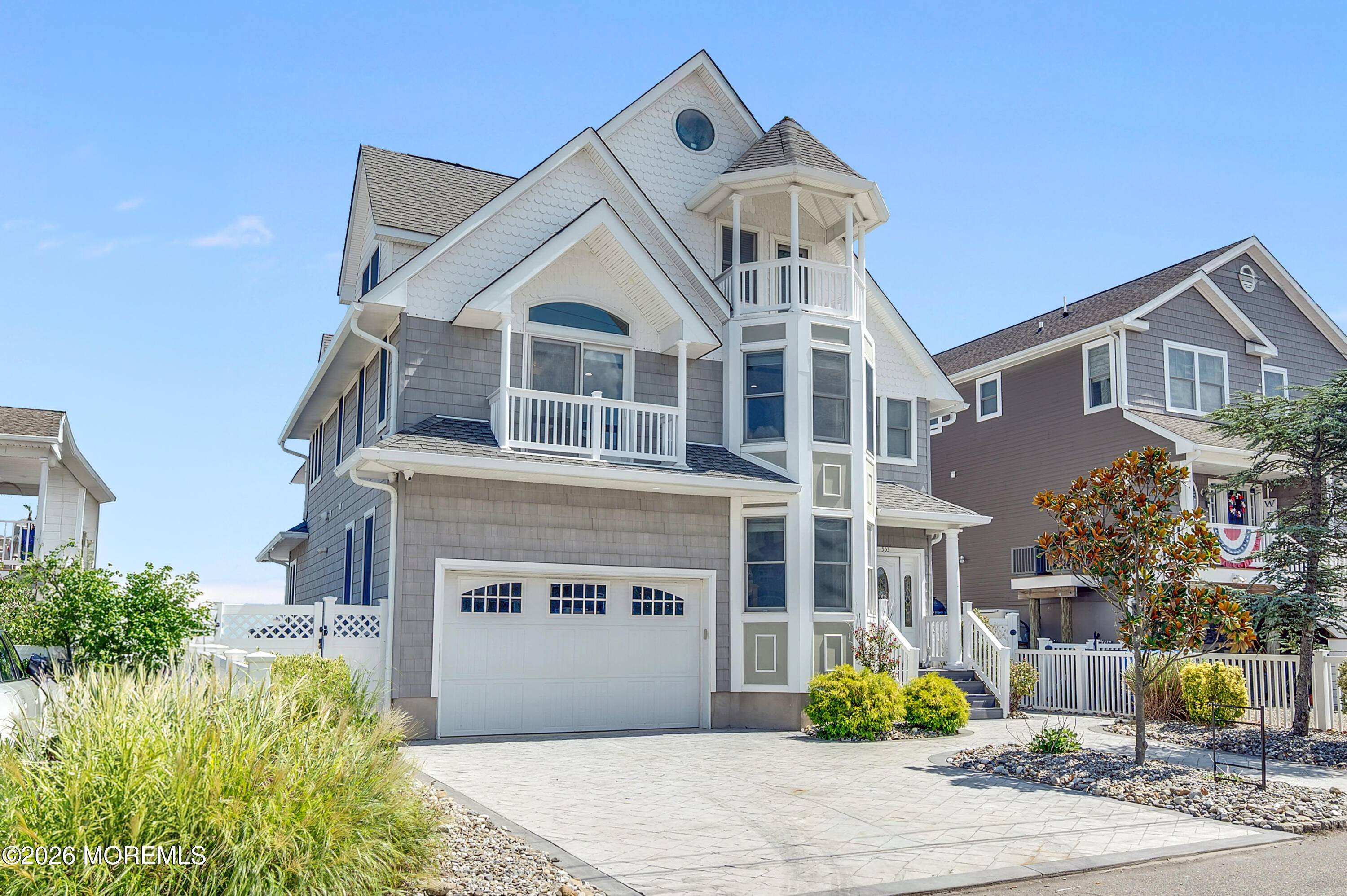 553 Long Point Drive — photo