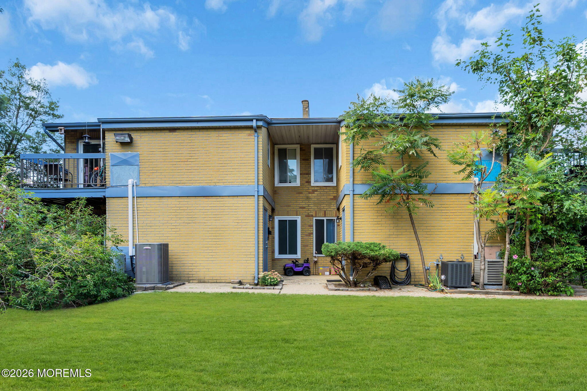 4 Newport Court — photo