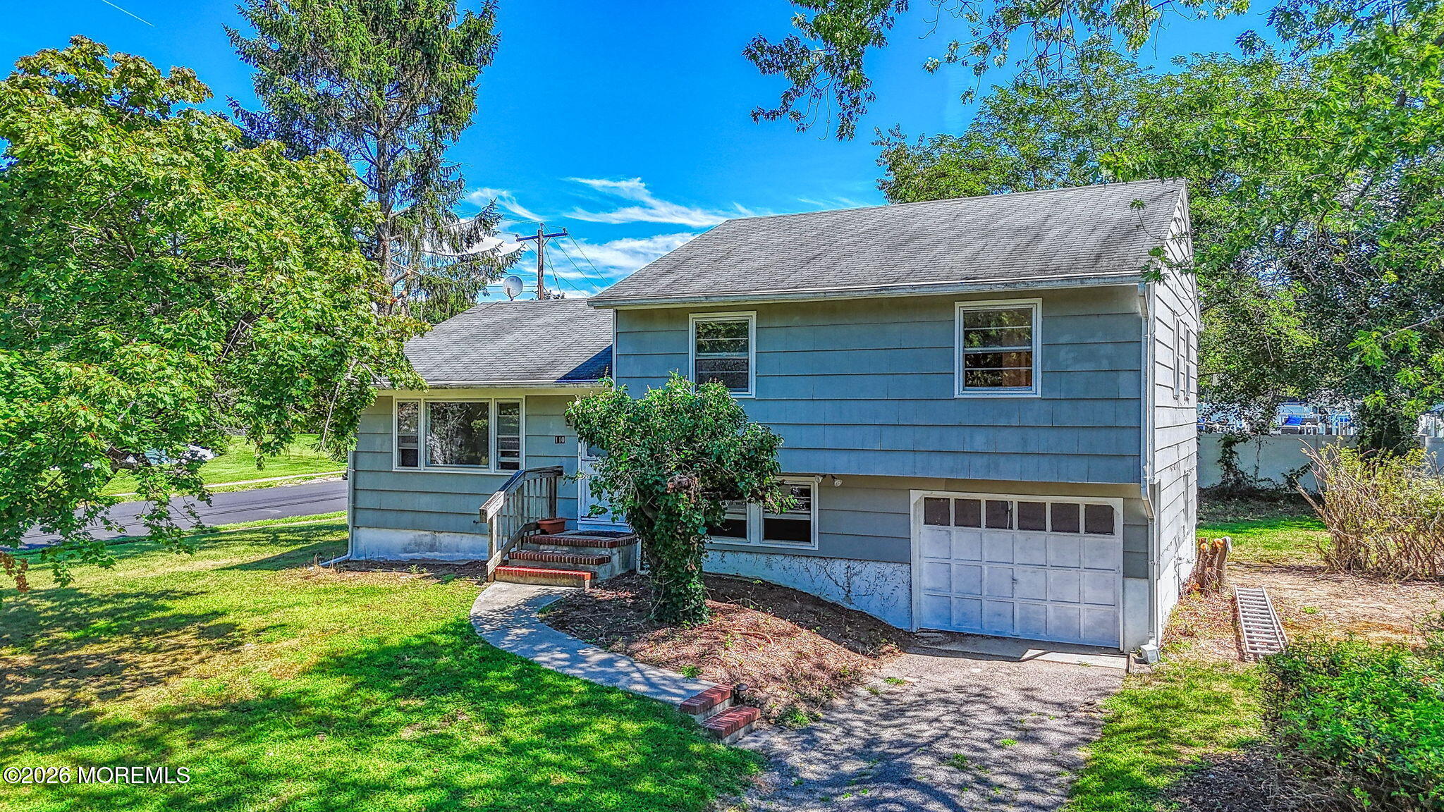 110 Iris Drive — photo