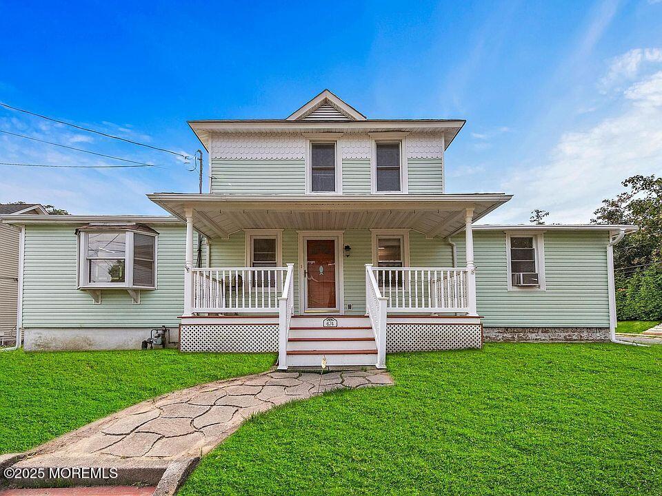 674 Morford Avenue — photo