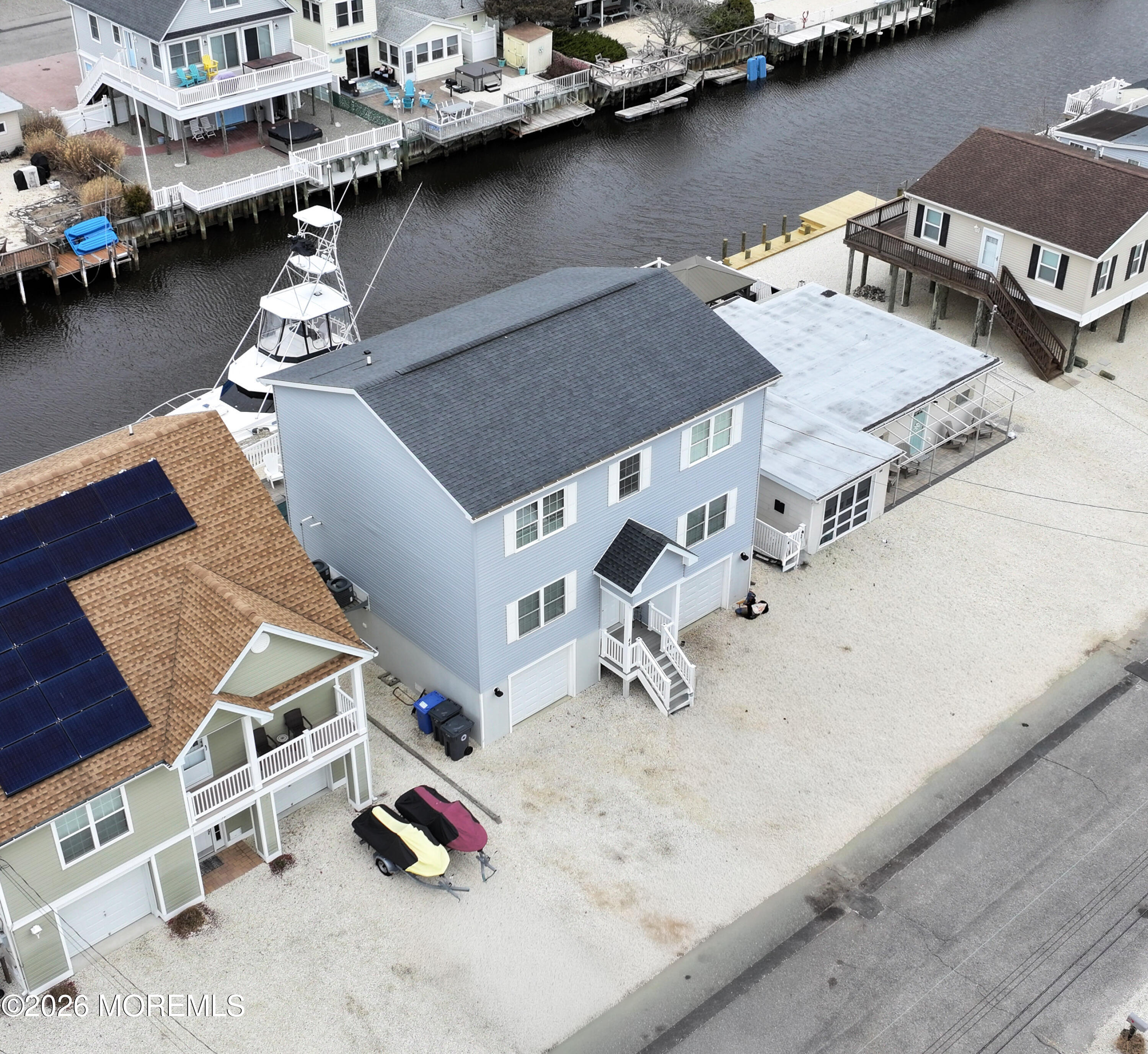 48 Albert Drive — photo