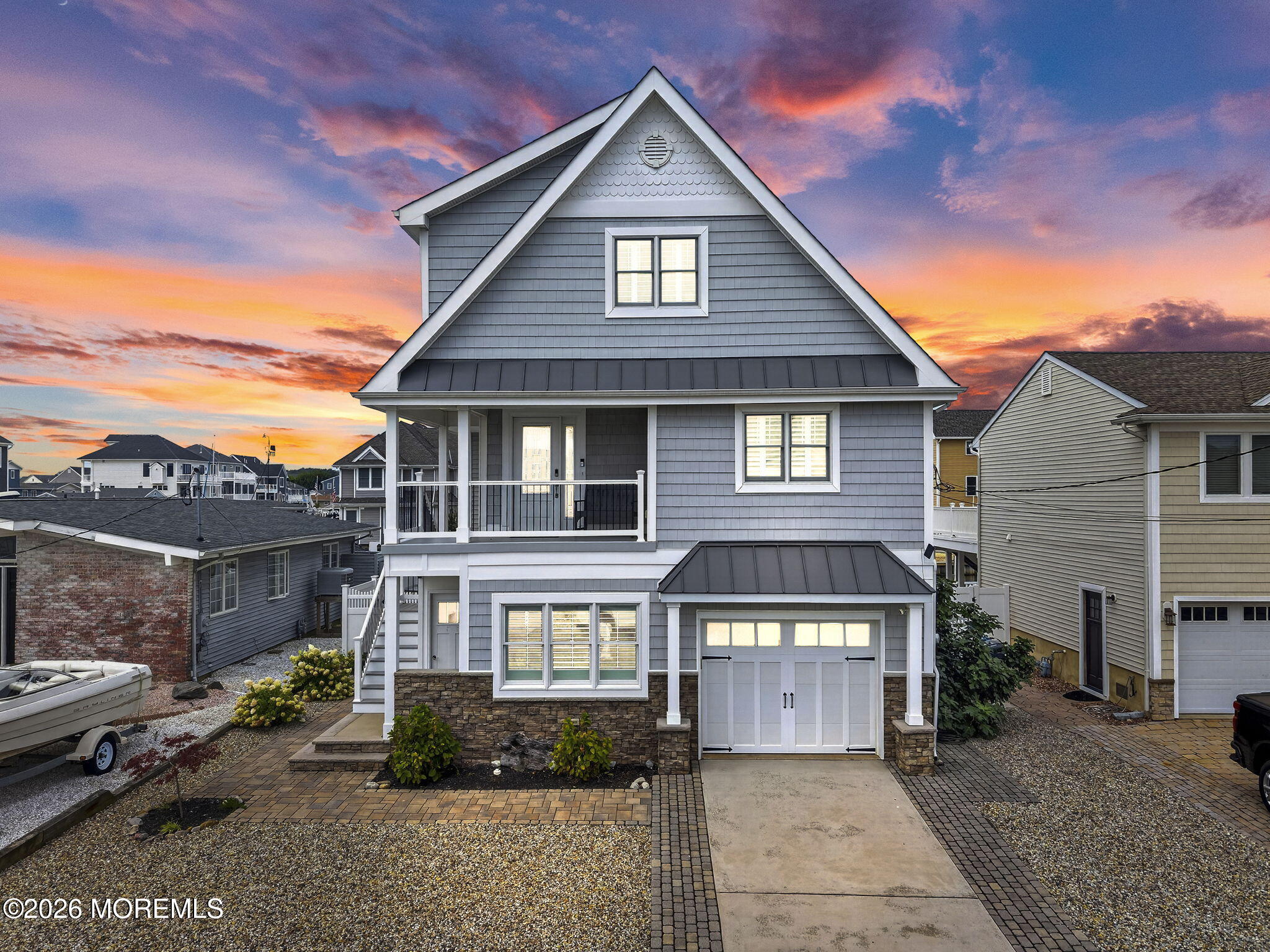 381 Aldo Drive — photo