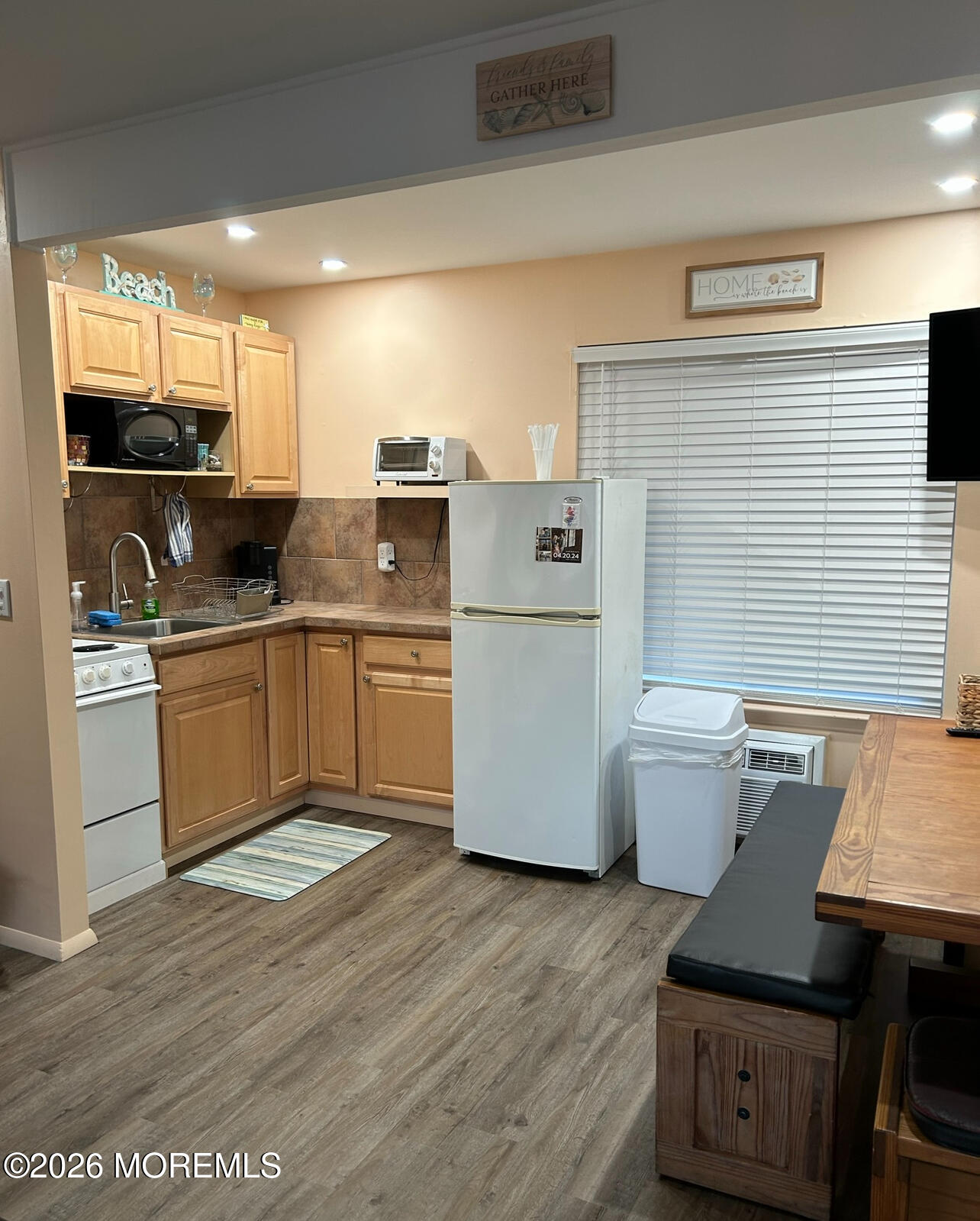 14 Bay Boulevard 10 — photo