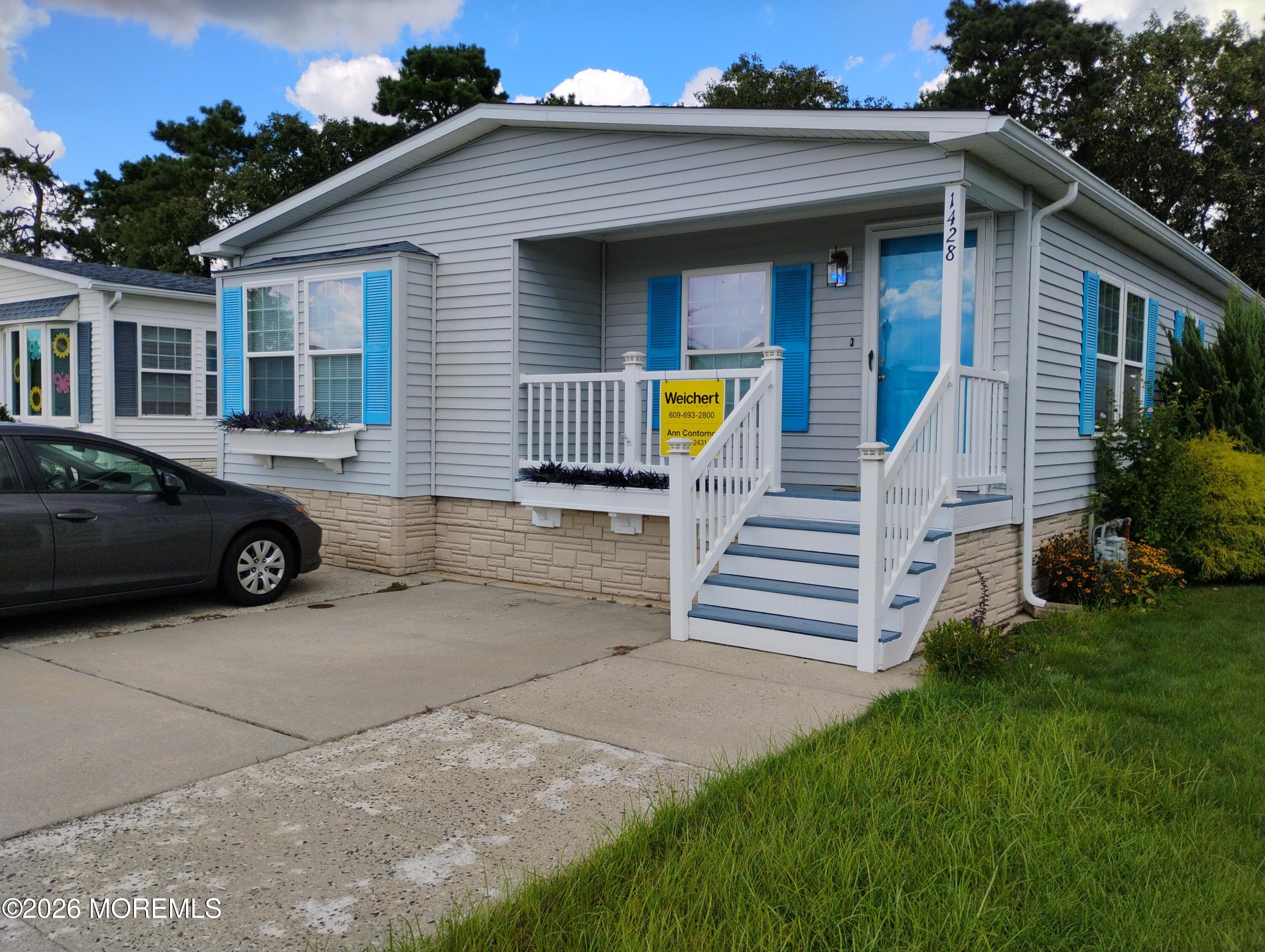 1428 Winding Brook Way — photo