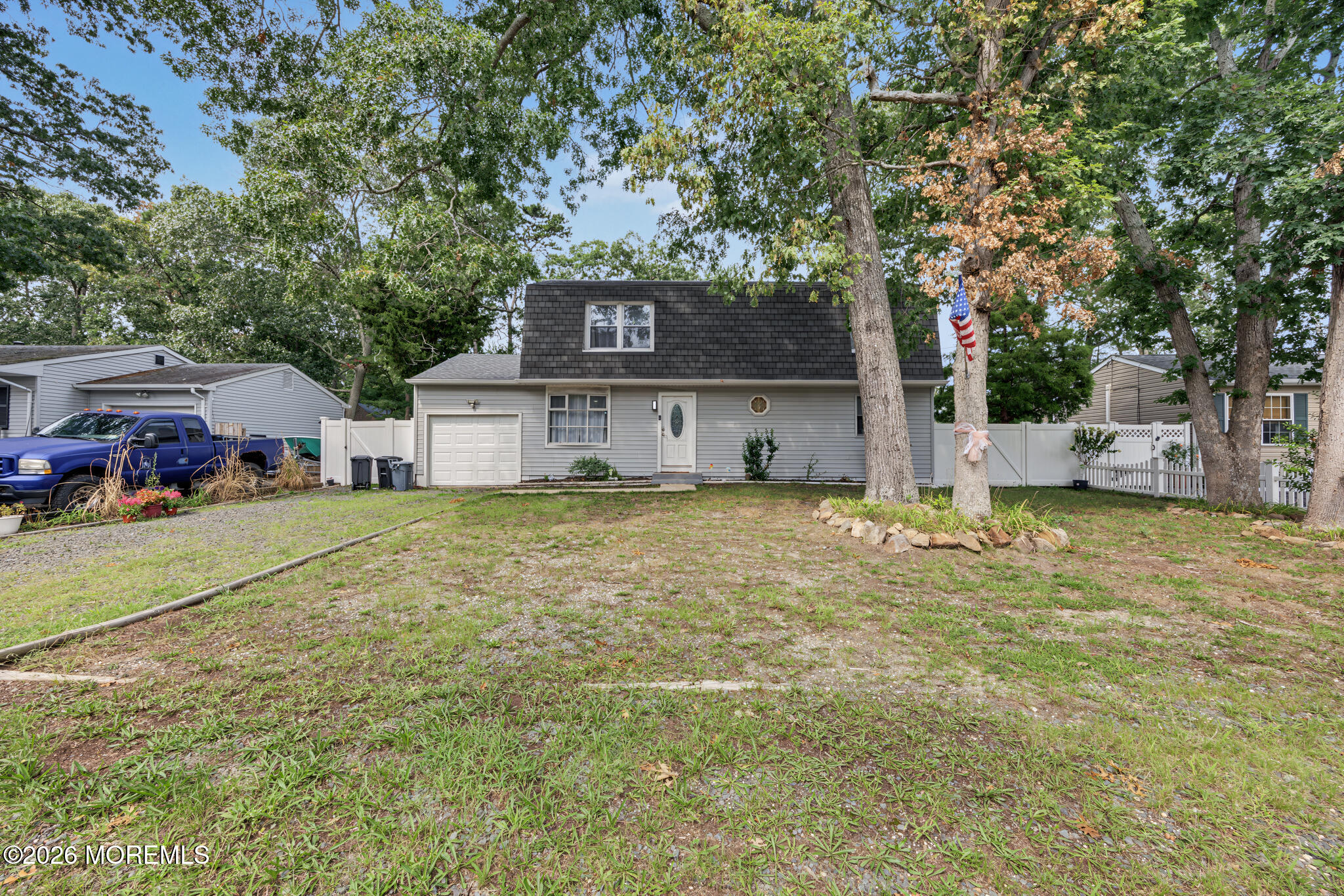 332 Yorktown Drive — photo