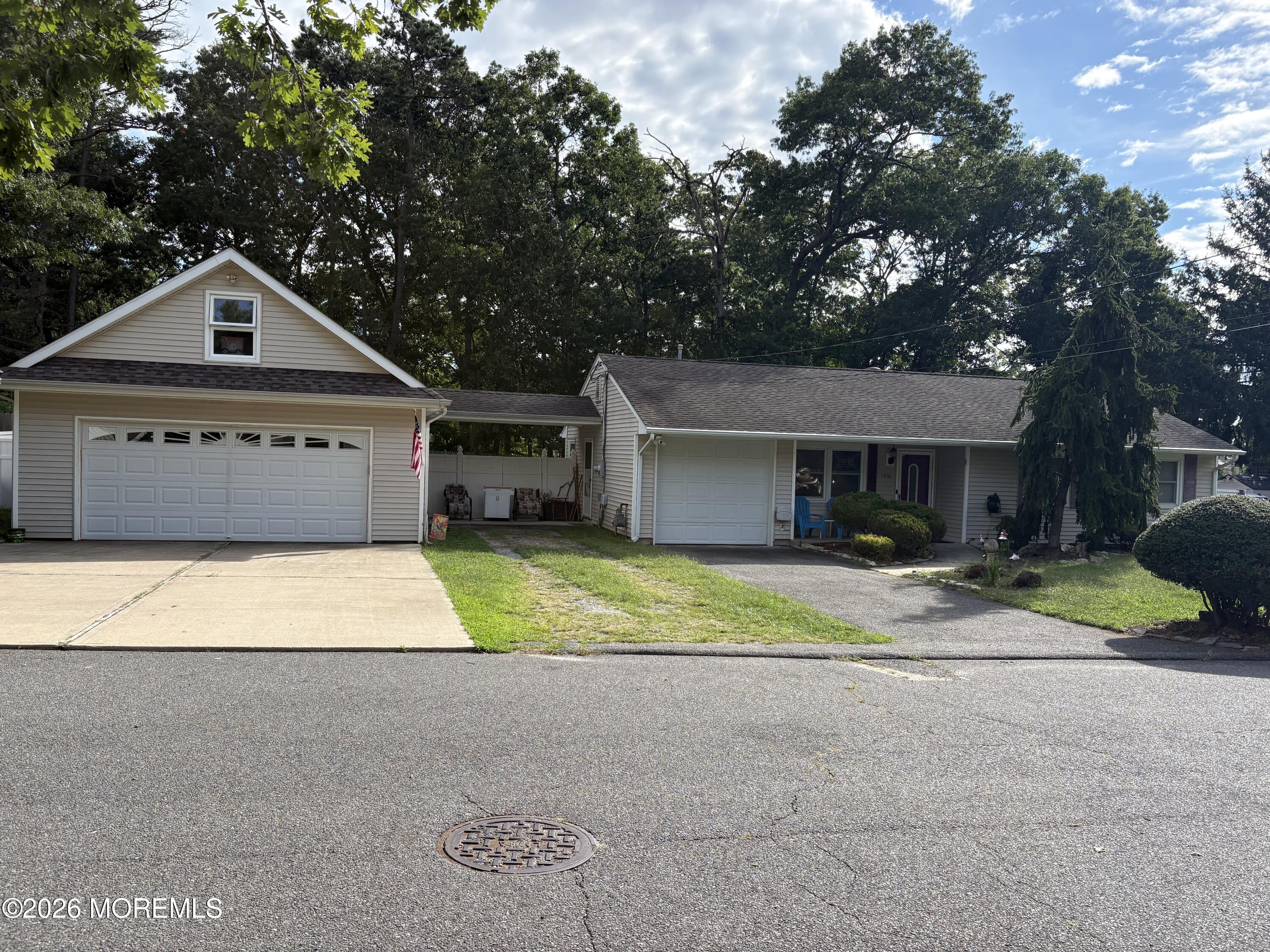 1710 Evans Road — photo
