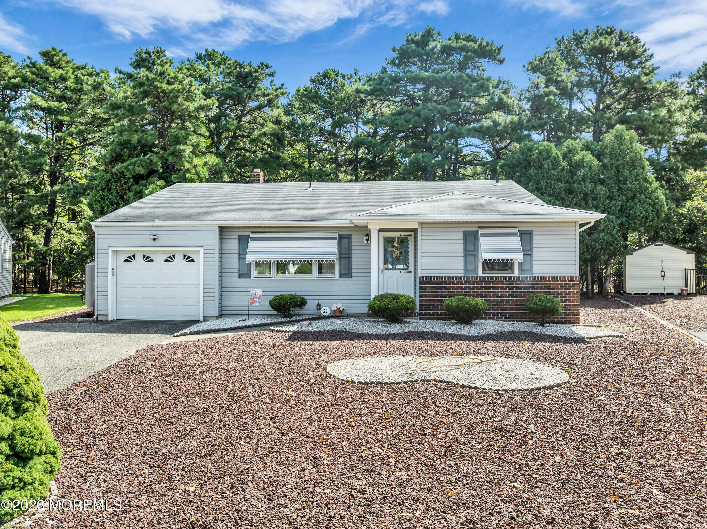 21 Burlington Court — photo