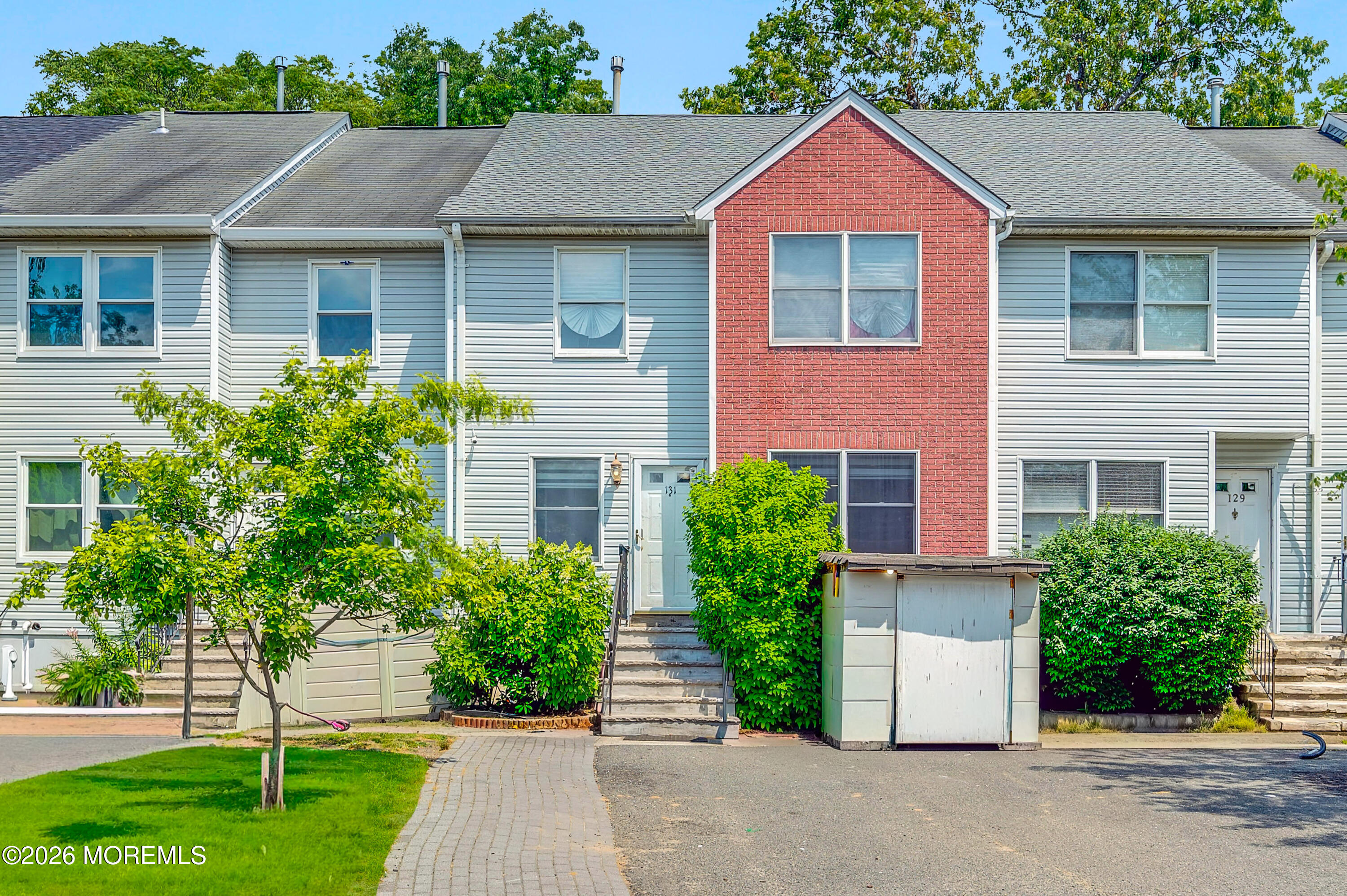131 Forest Park Circle — photo