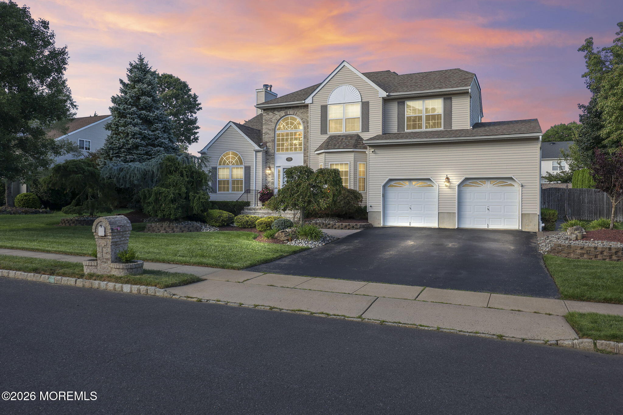 778 Applewood Court — photo