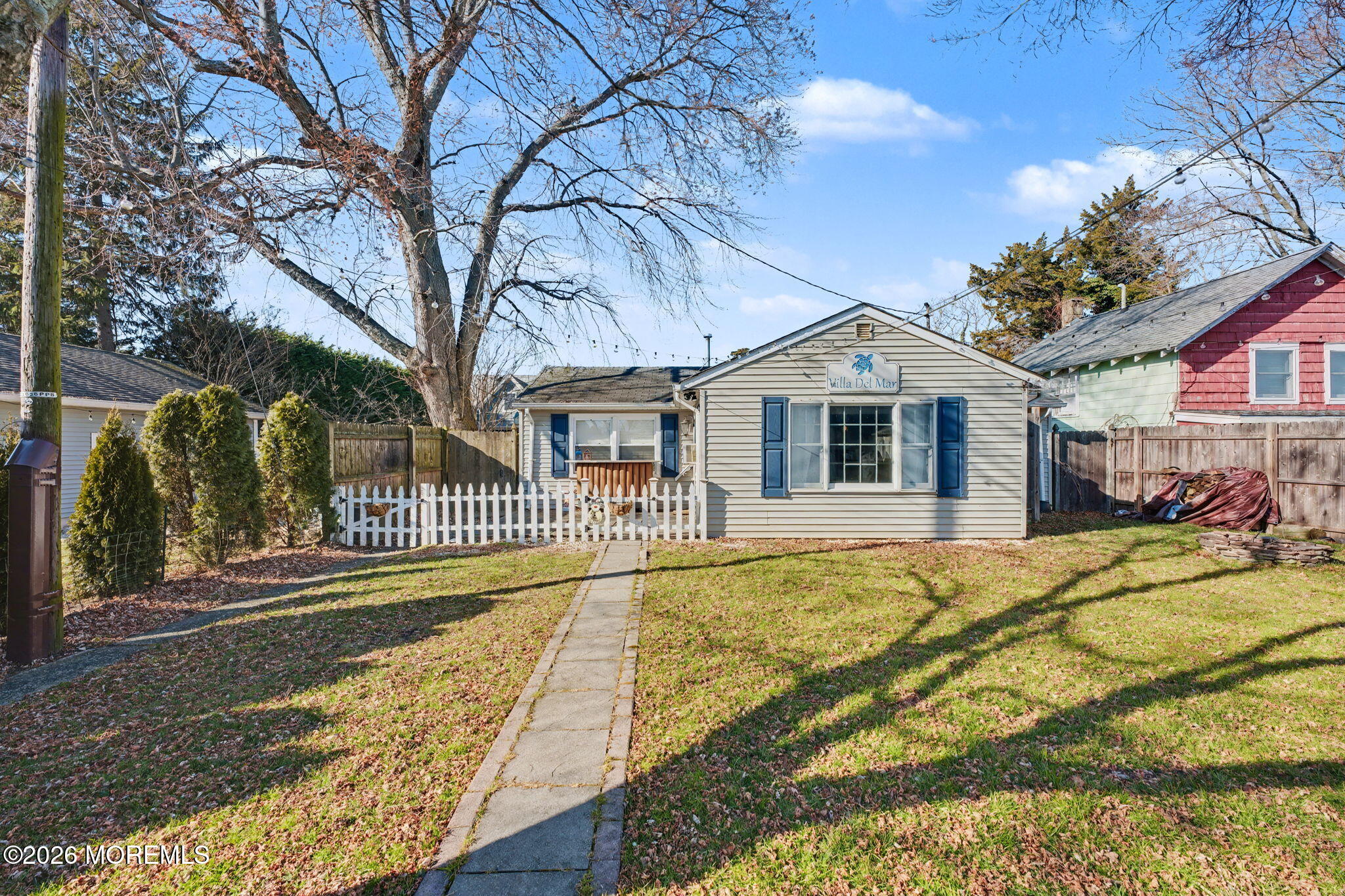 1121 Bay Avenue Back House — photo