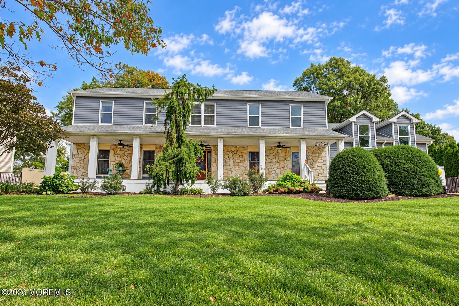 711 Tall Oaks Drive — photo