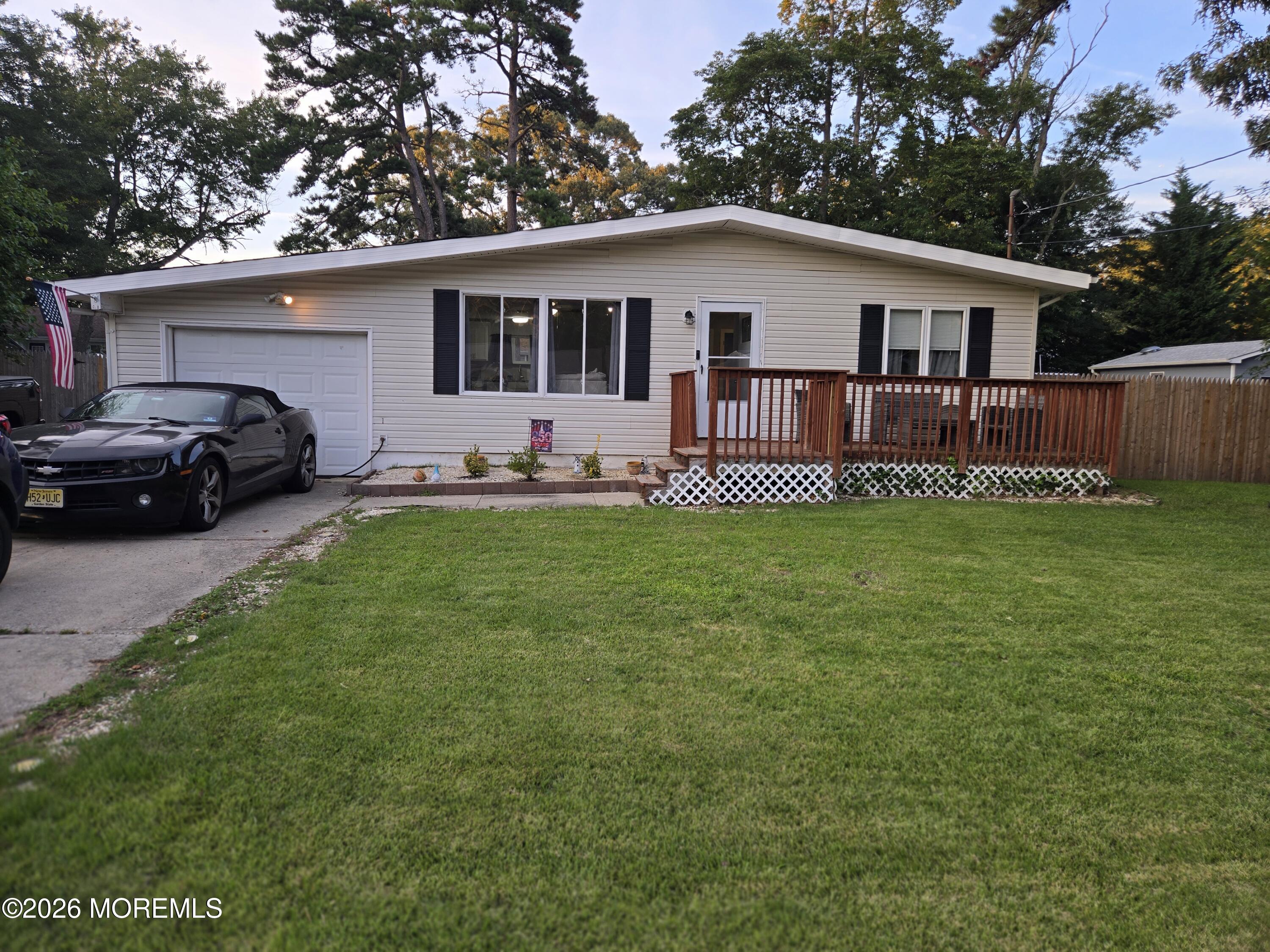 14 Cedar Drive — photo