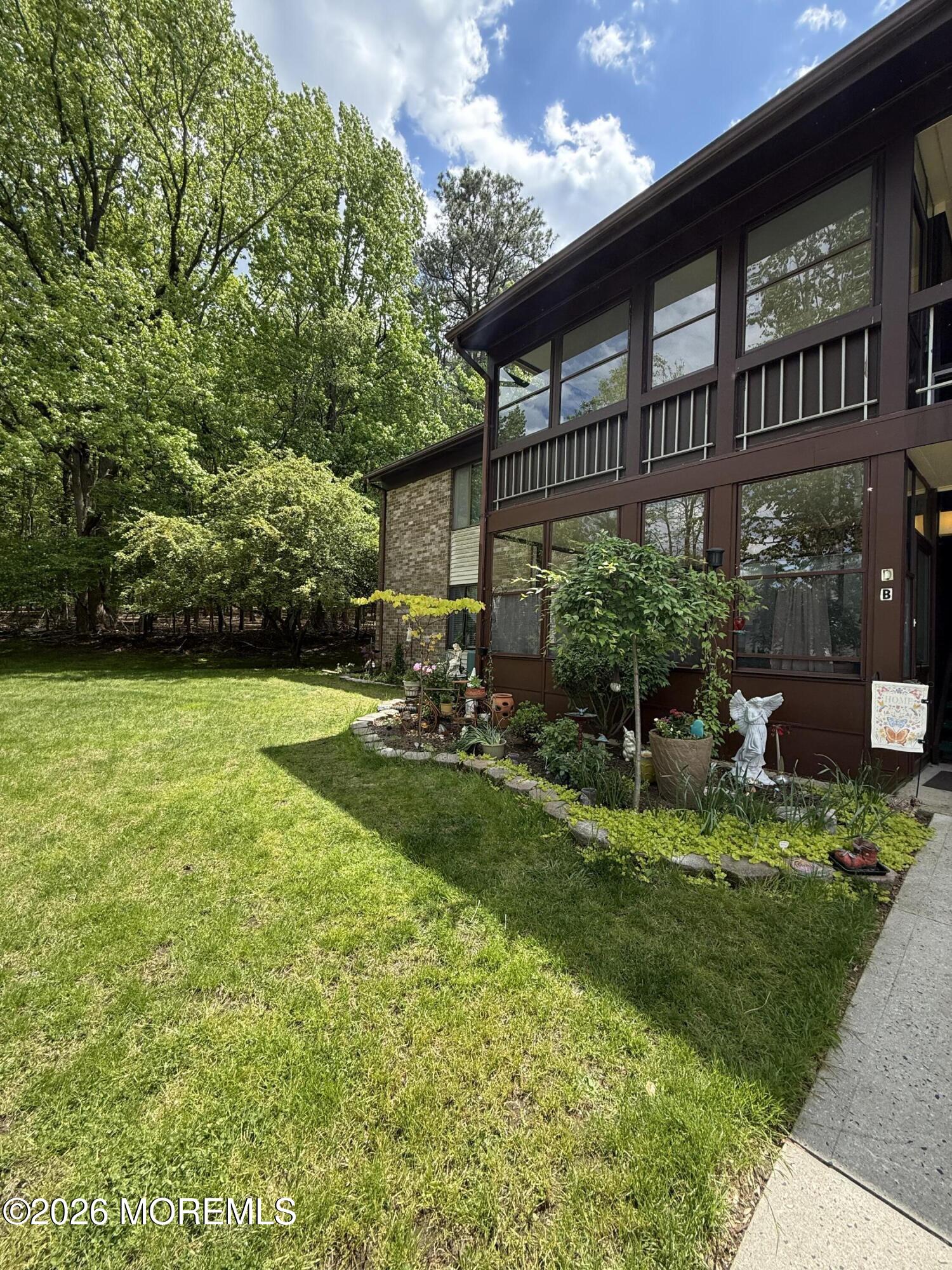 105 Amberly Drive D — photo