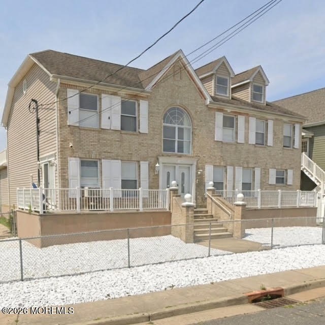 342 Front Street — photo