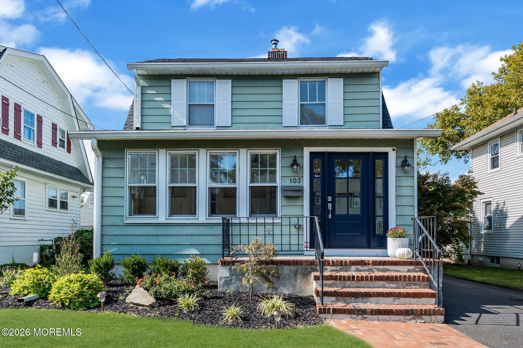 103 Mclaren Street — photo