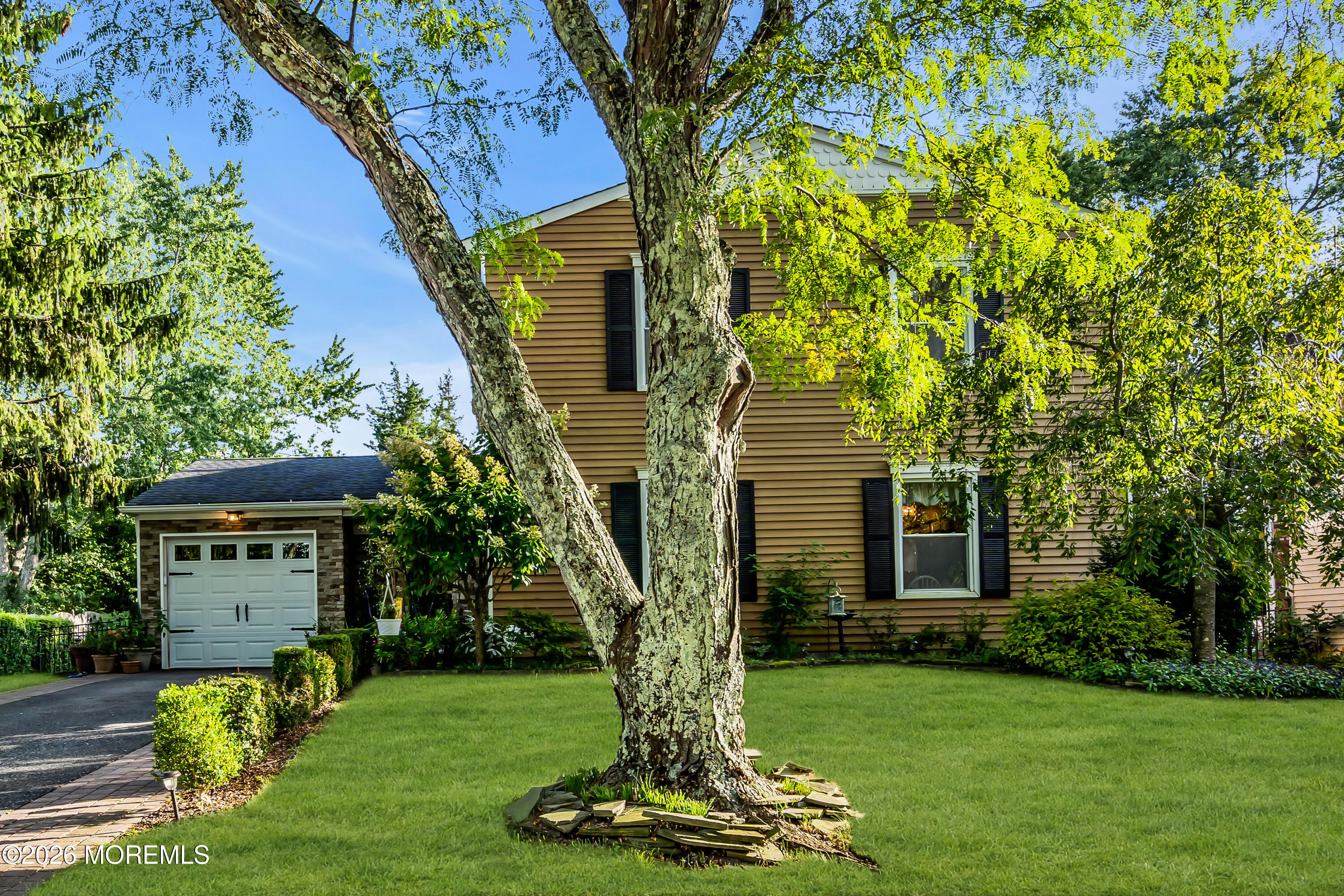 16 Hearth Court — photo
