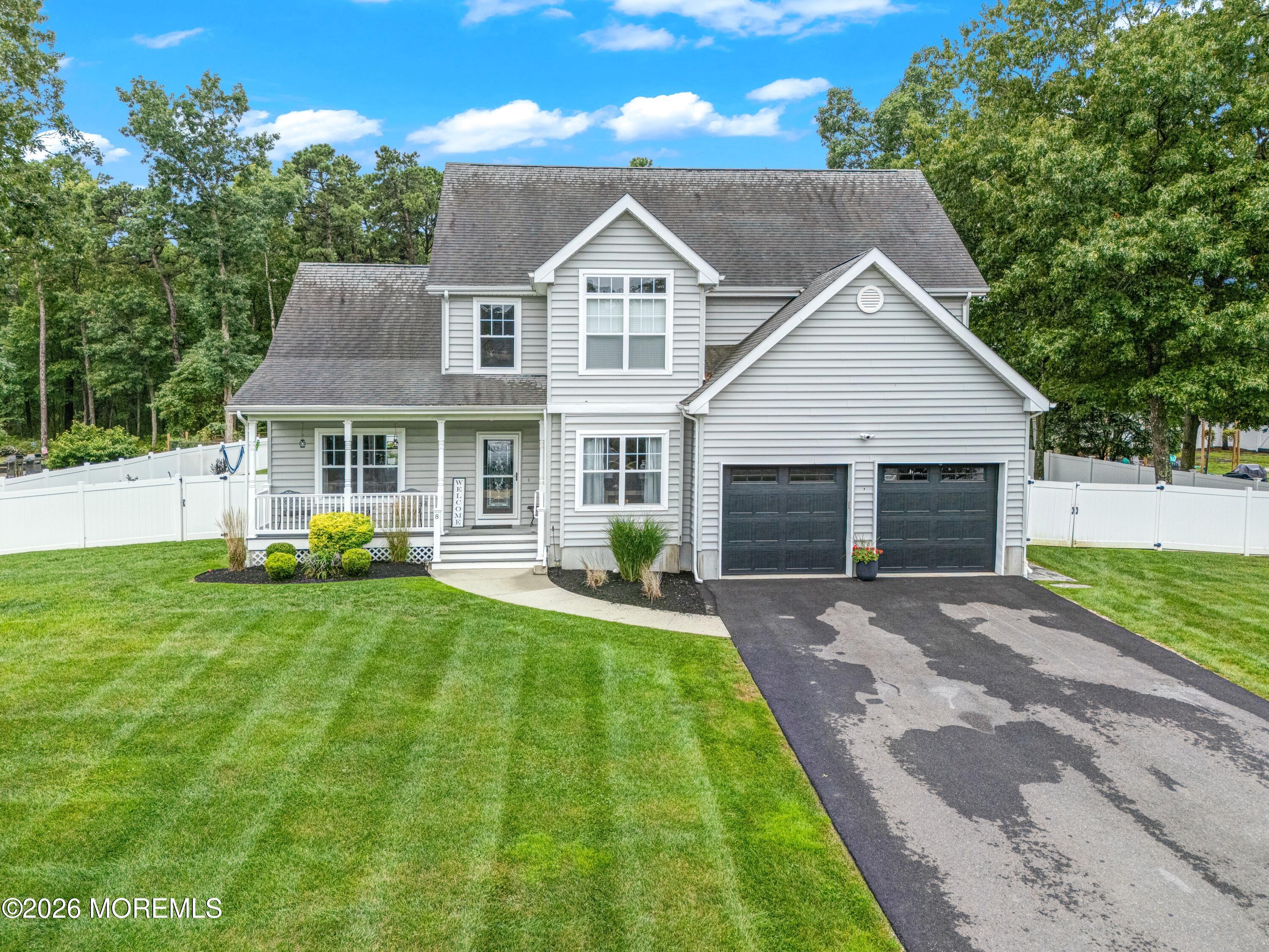 8 Edwards Court — photo