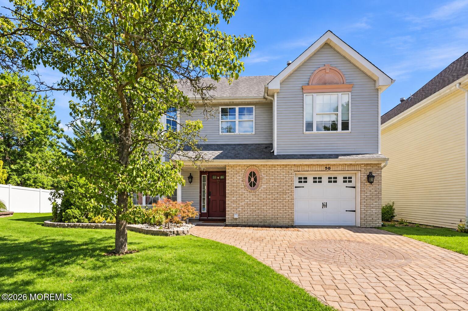 50 Glen Oaks Court — photo