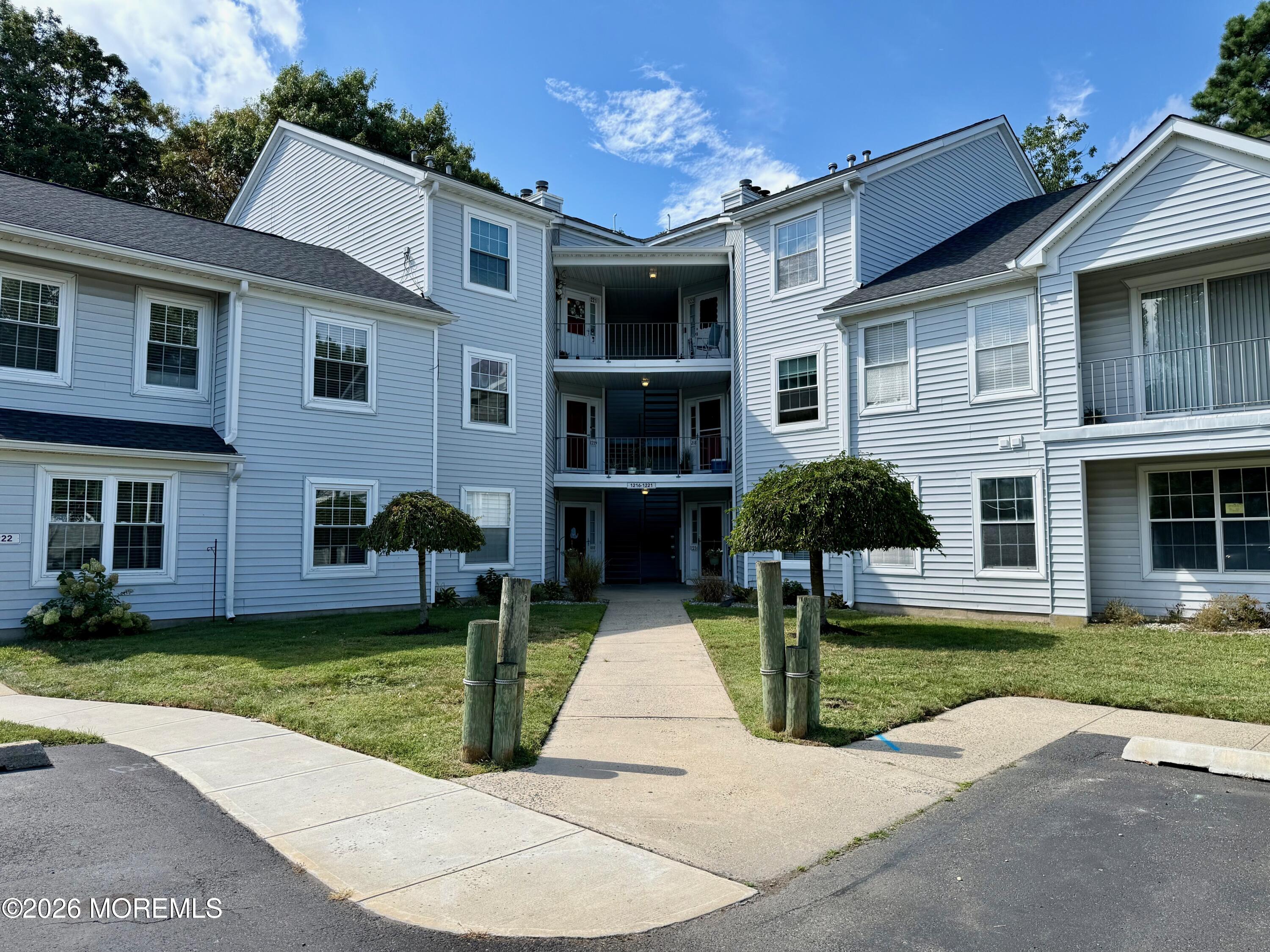 1216 Waters Edge Drive 1216 — photo