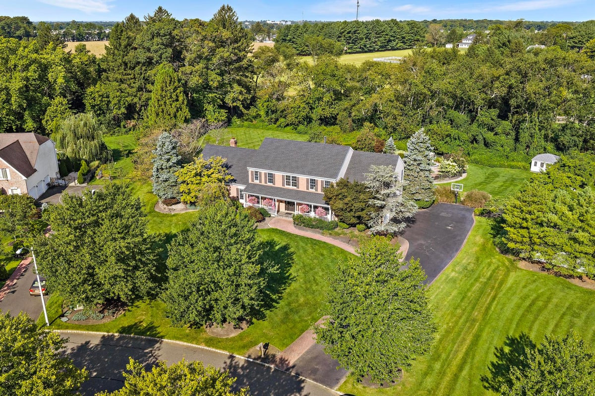 357 Peter Forman Drive — photo