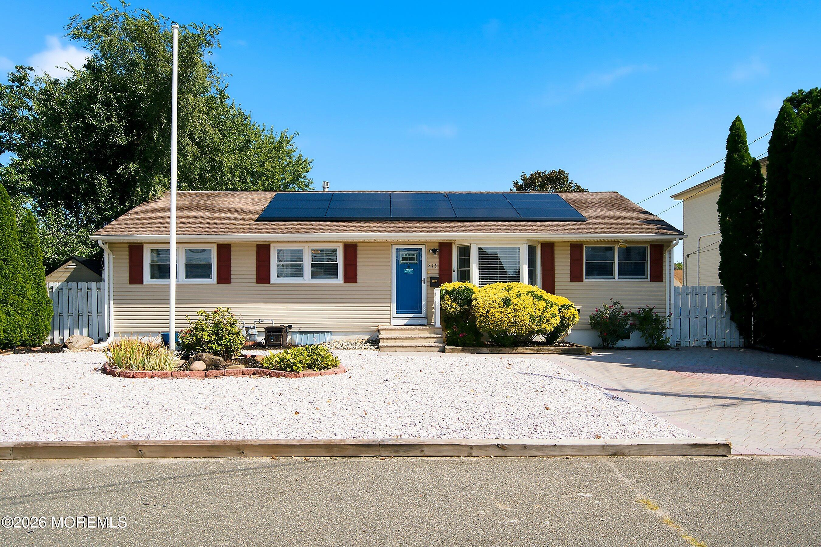 213 Lorraine Place — photo